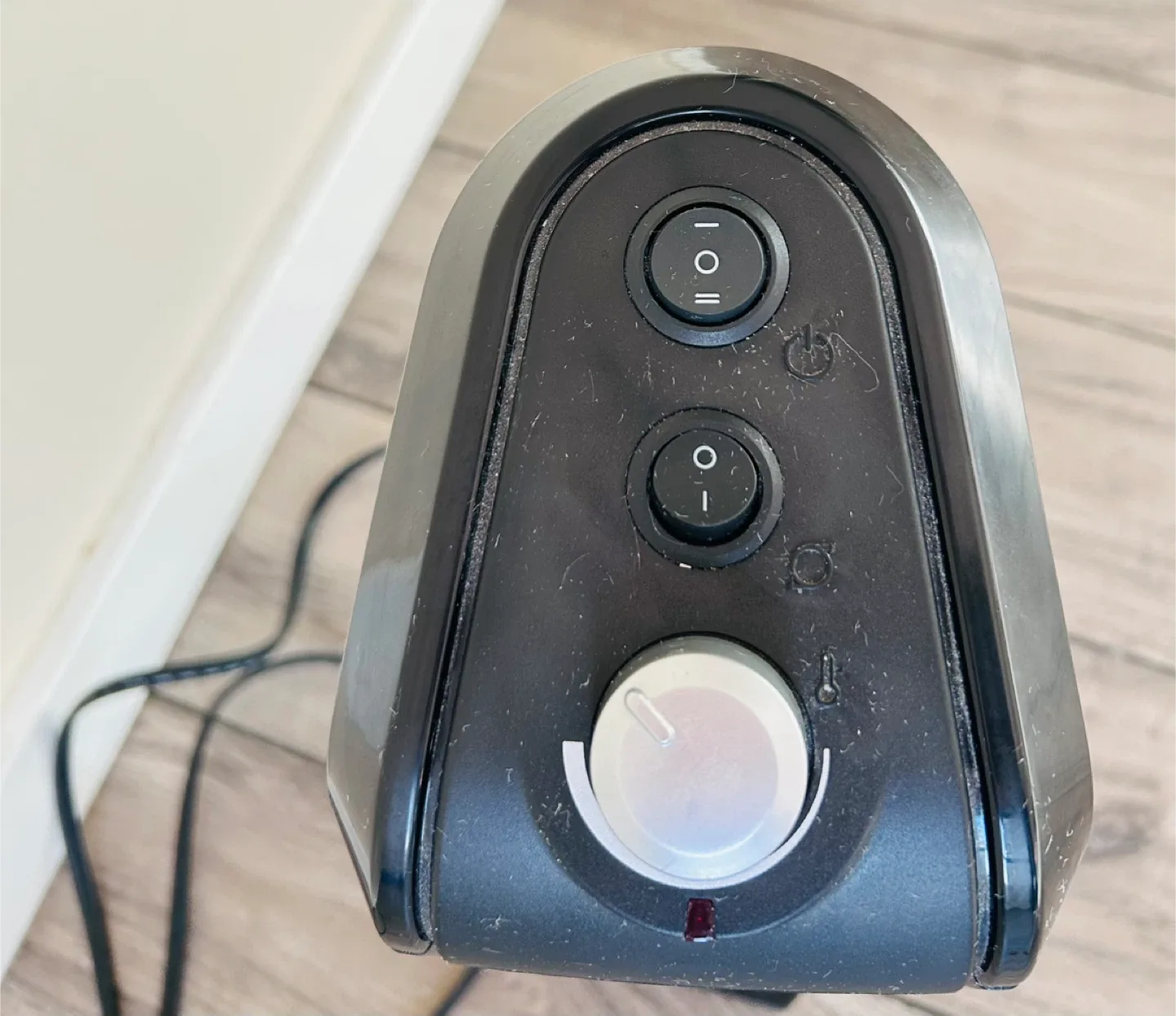 Lasko Black Tower Heater image indicator(2)