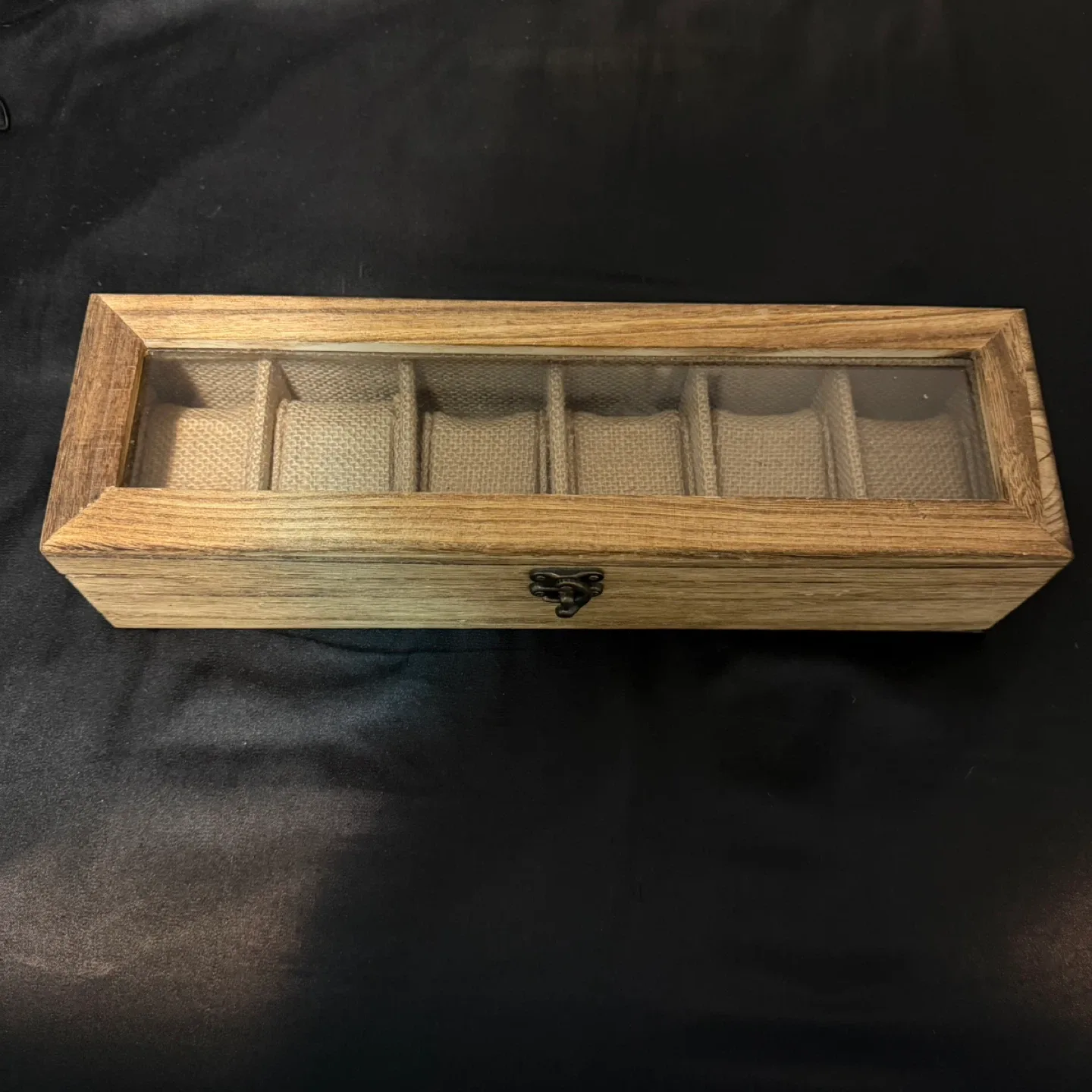 Wooden 6 Watch Display Box image indicator(2)