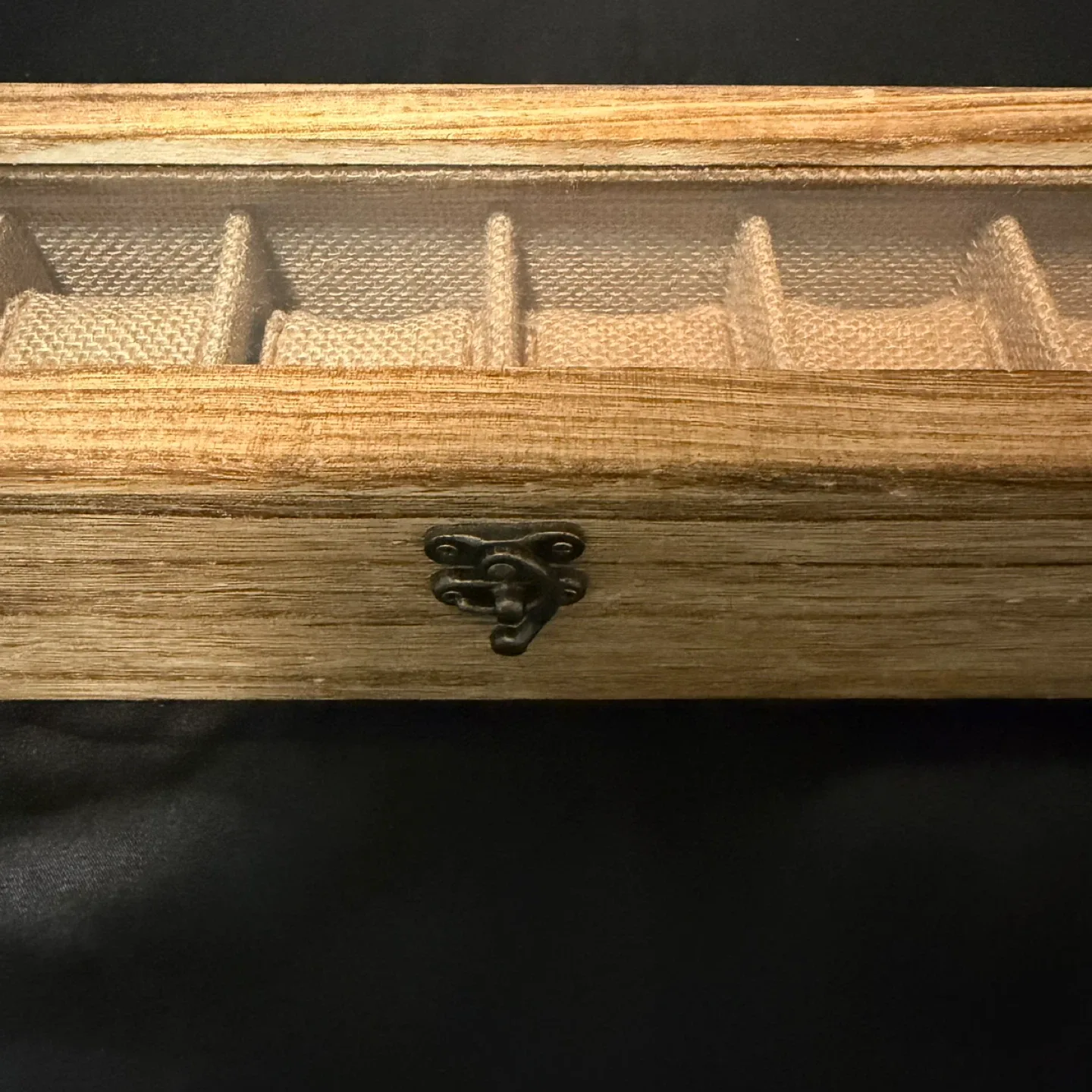 Wooden 6 Watch Display Box image indicator(3)