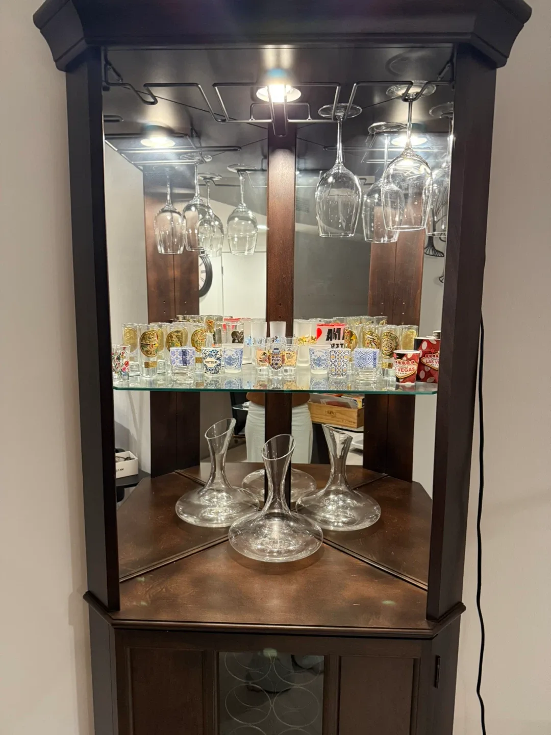 Piedmont III Corner Wine Cabinet image indicator(3)