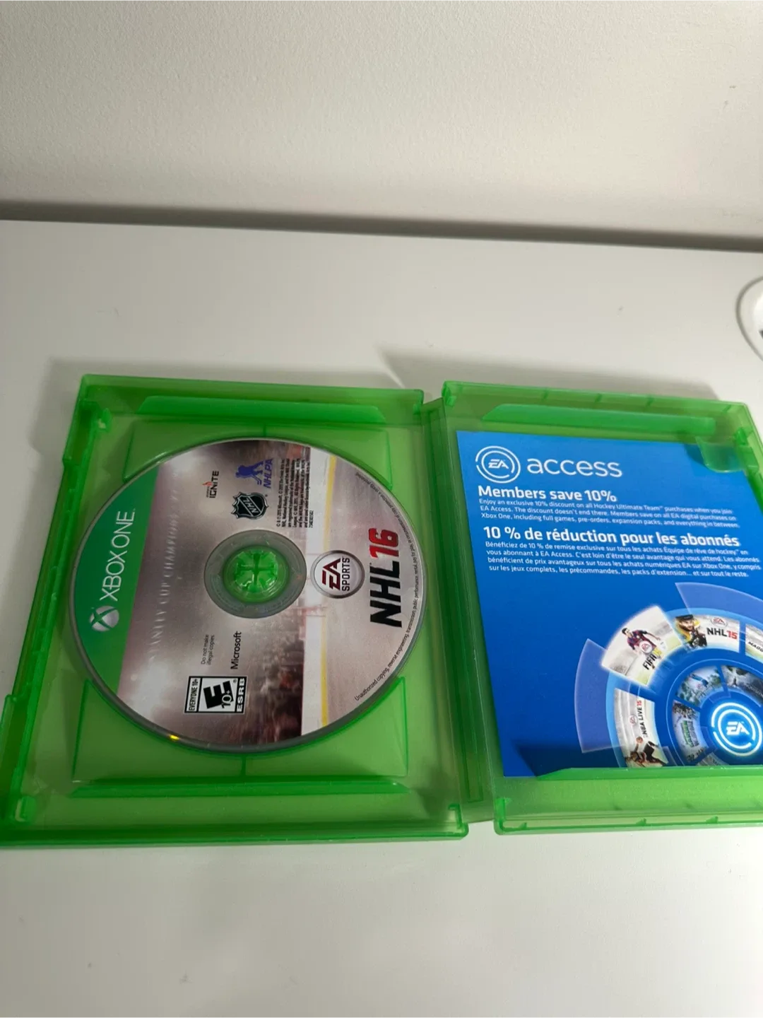 NHL 16 for Xbox One image indicator(3)