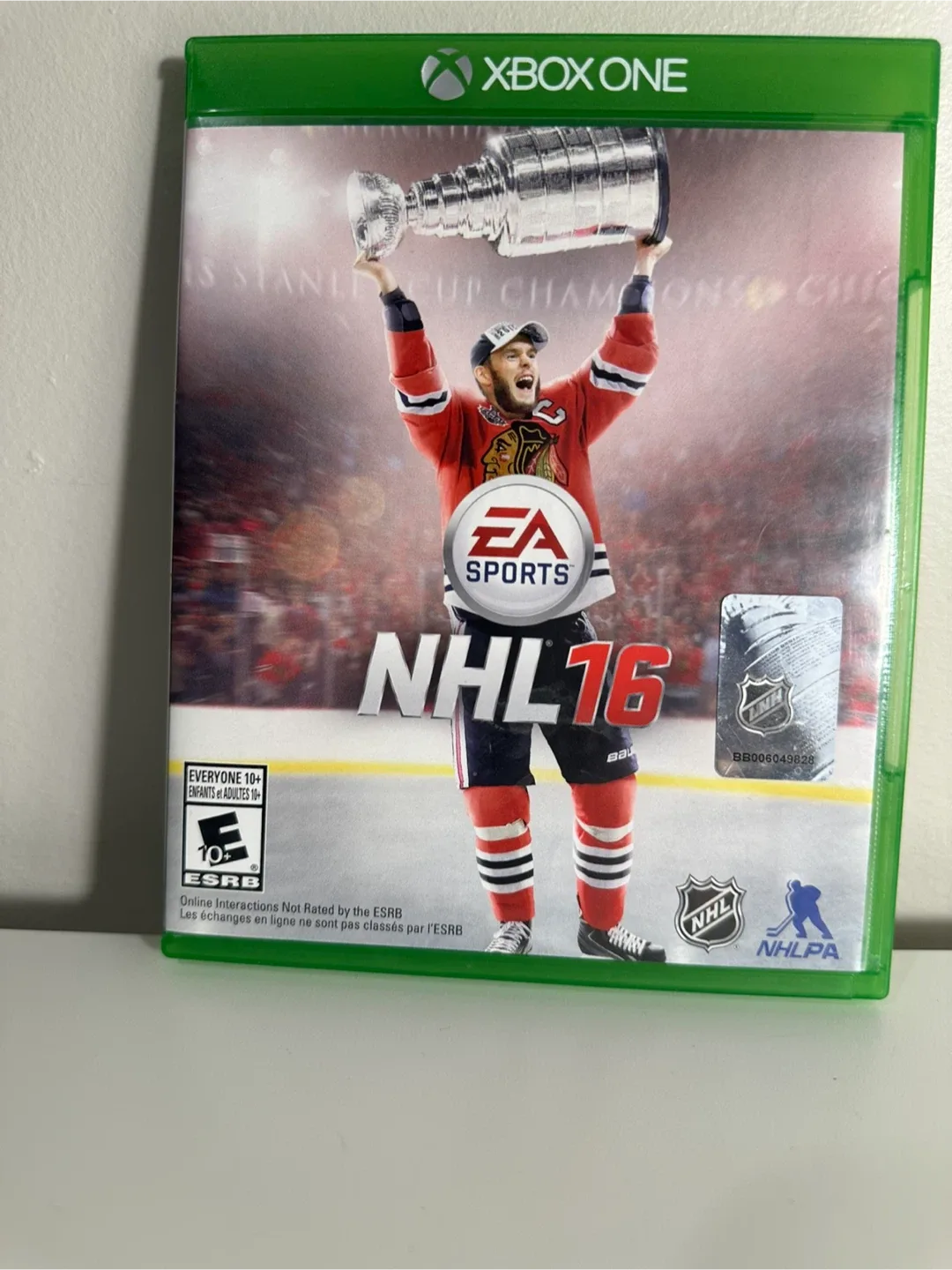 NHL 16 for Xbox One thumbnail