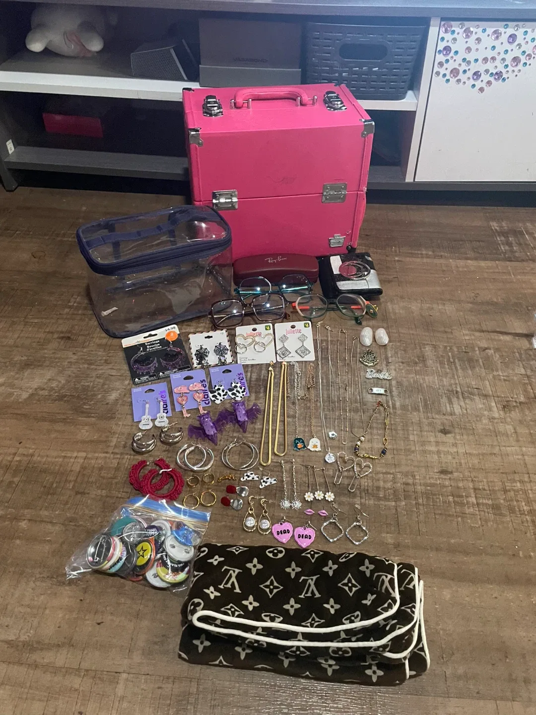 Jewelry lot