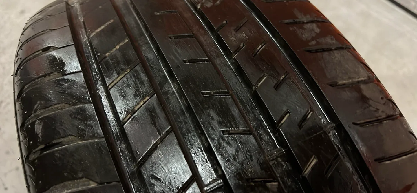 Used 245/40ZR21 100Y Tire image indicator(3)