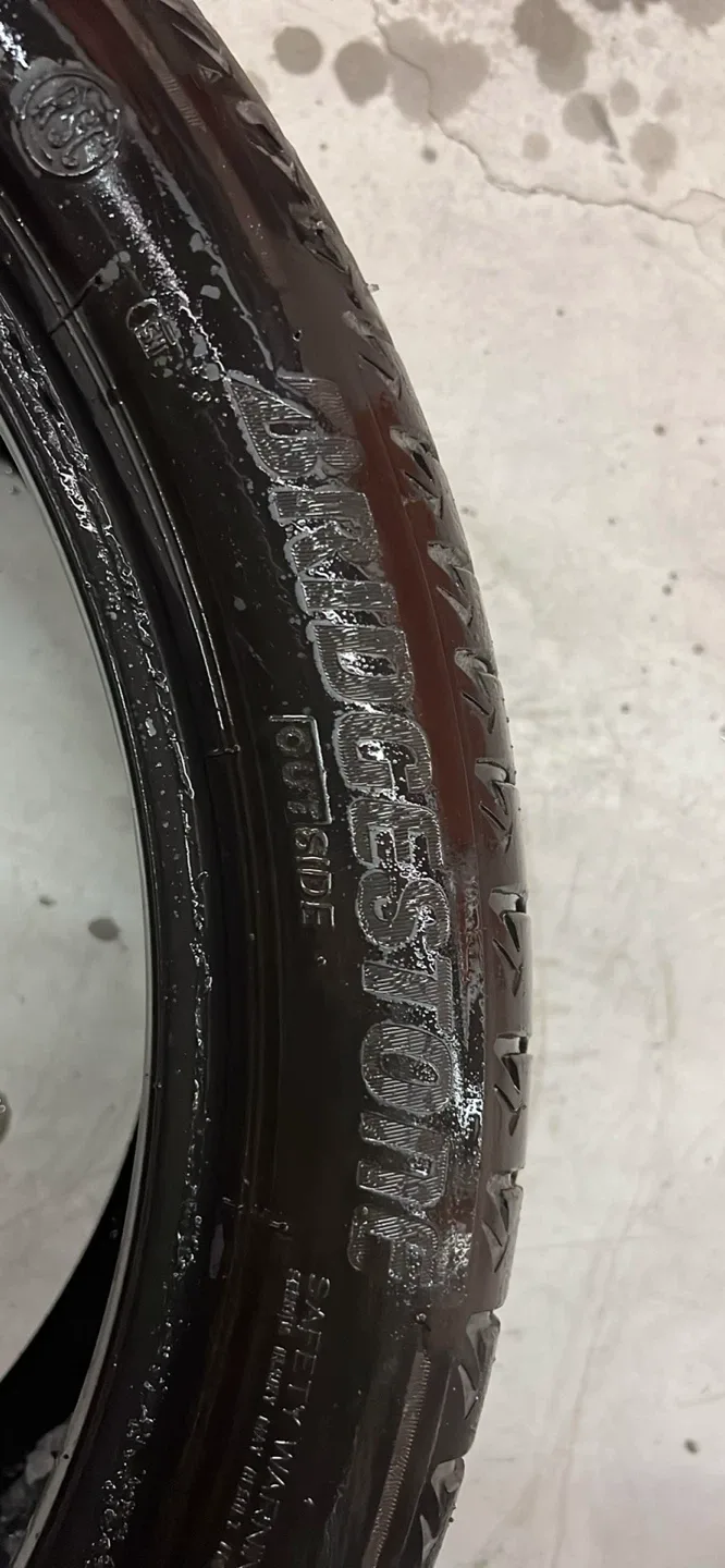 Used 245/40ZR21 100Y Tire image indicator(6)