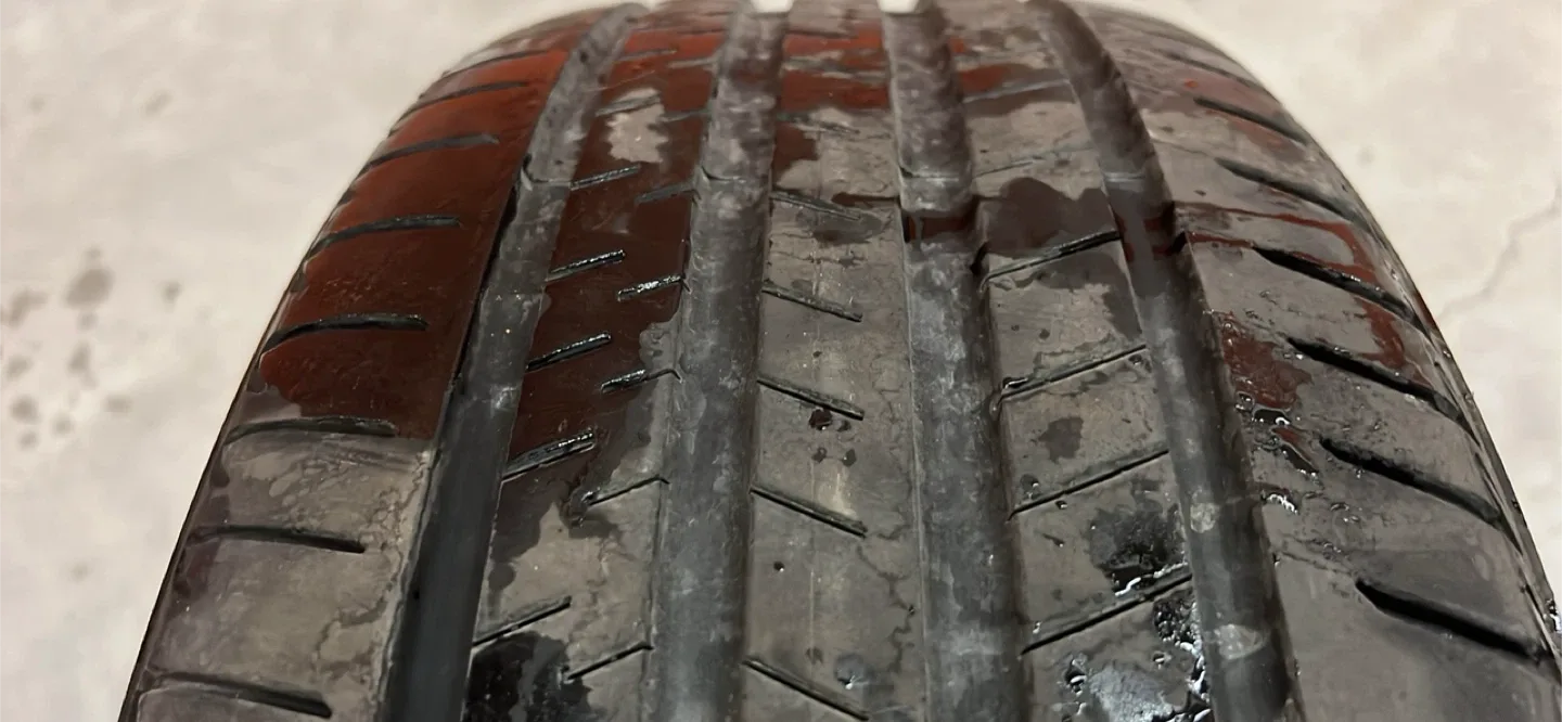 Used 245/40ZR21 100Y Tire image indicator(10)