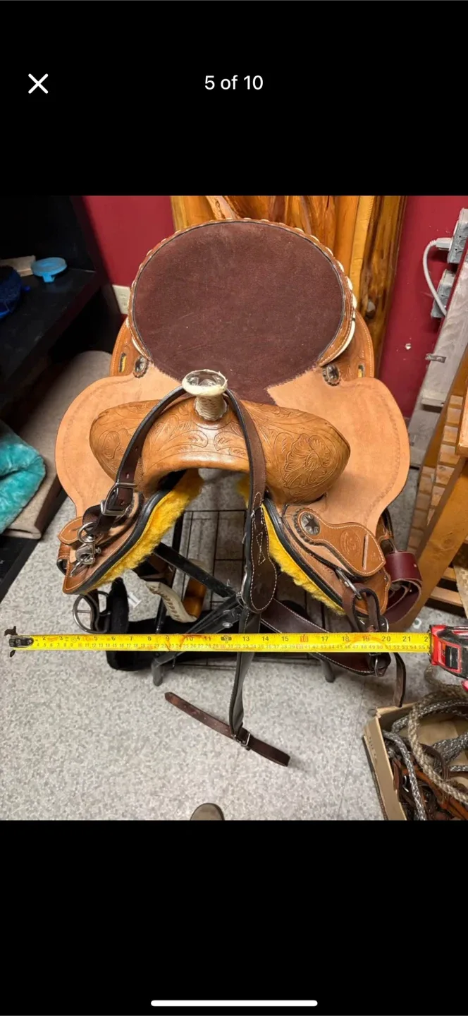 Brand New Western Horse Riding Saddle image indicator(5)