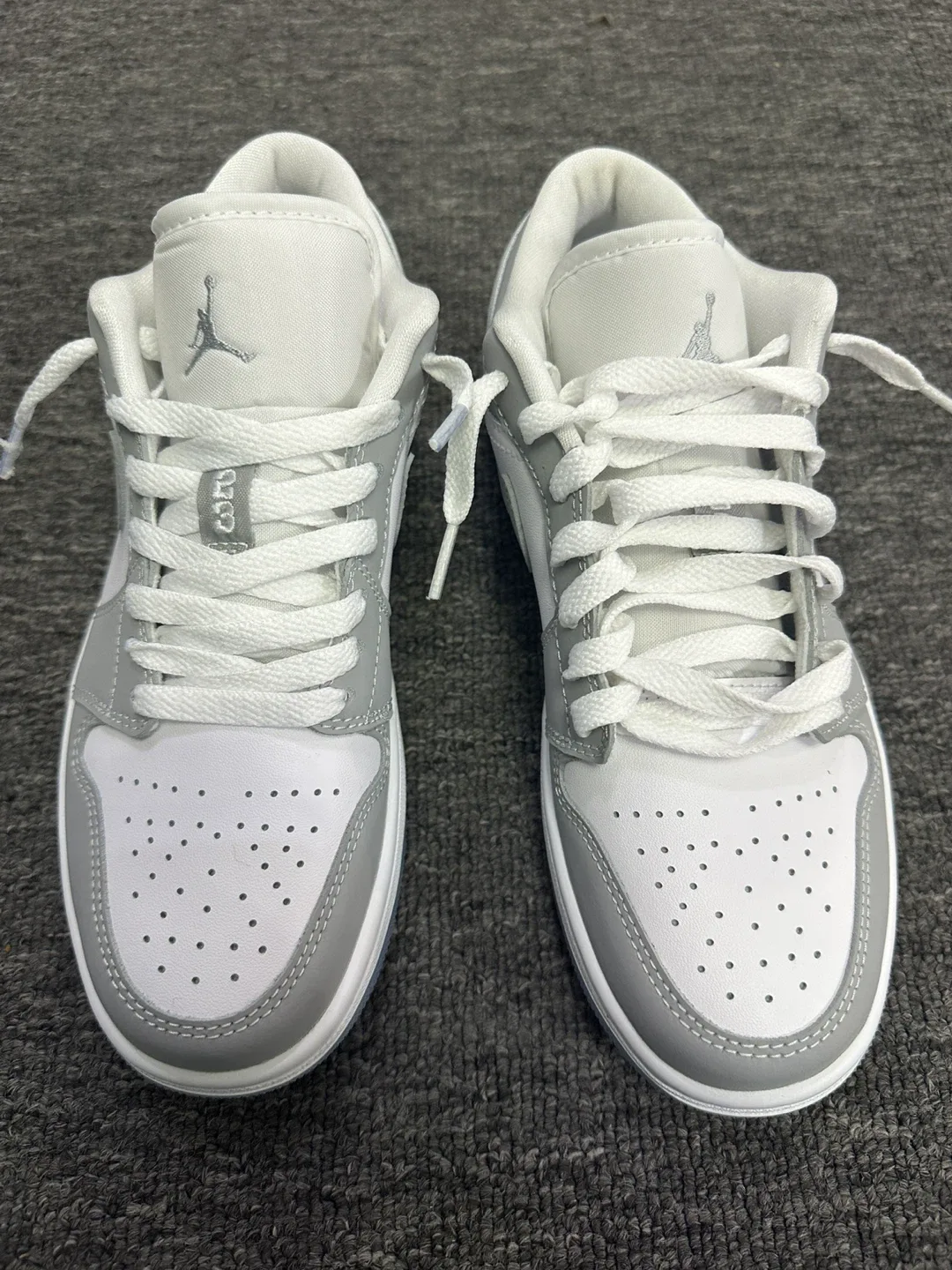 Air Jordan 1 Low Grey/White