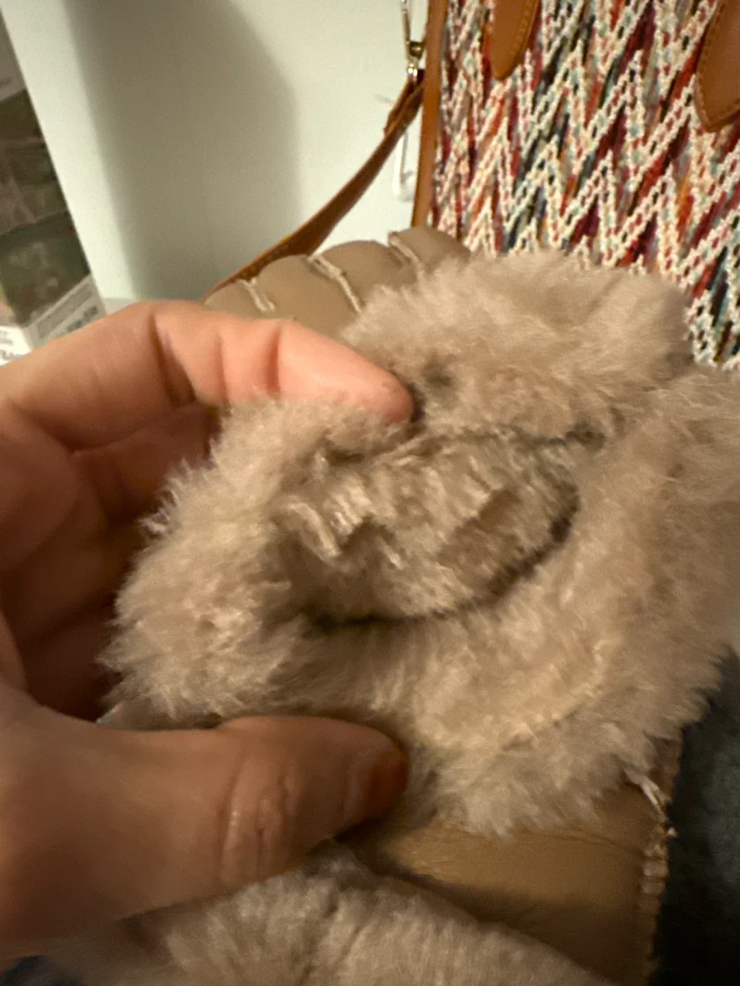 Sheepskin Leather Gloves with Faux Fur Trim image indicator(3)