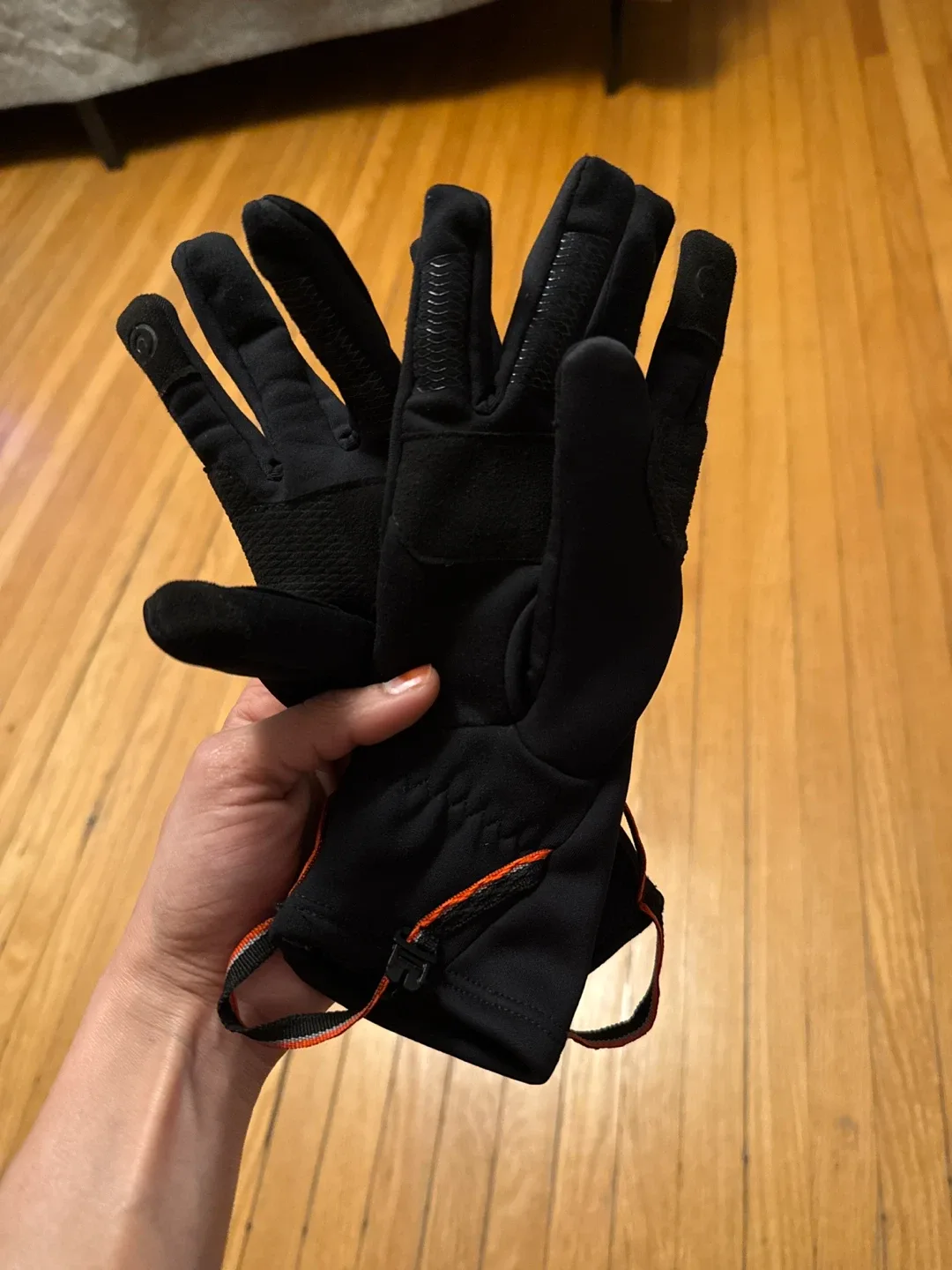 Forclaz Black touchscreen Gloves thumbnail