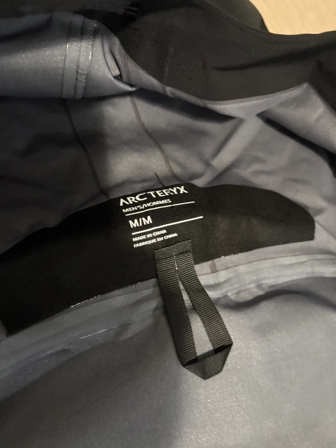Arc'teryx Jacket image indicator(2)