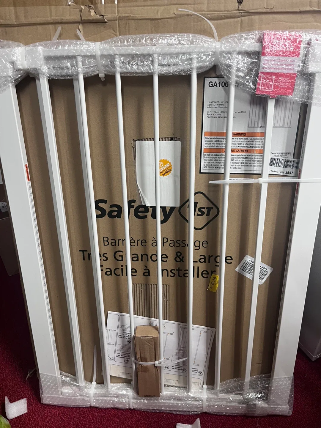 New Safety 1st SecureTech Tall and Wide Gate