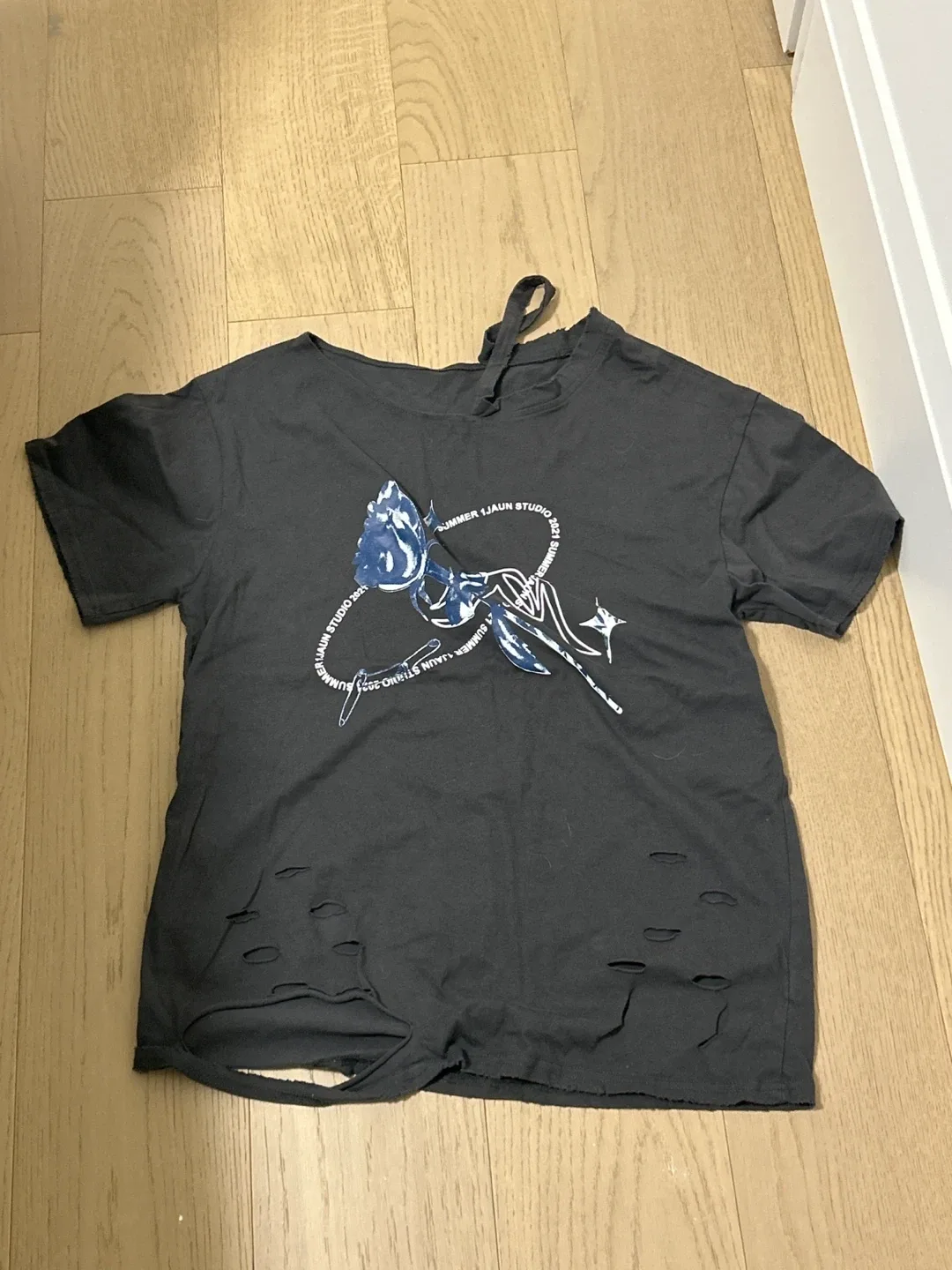 dark grey y2k off shoulder shirt