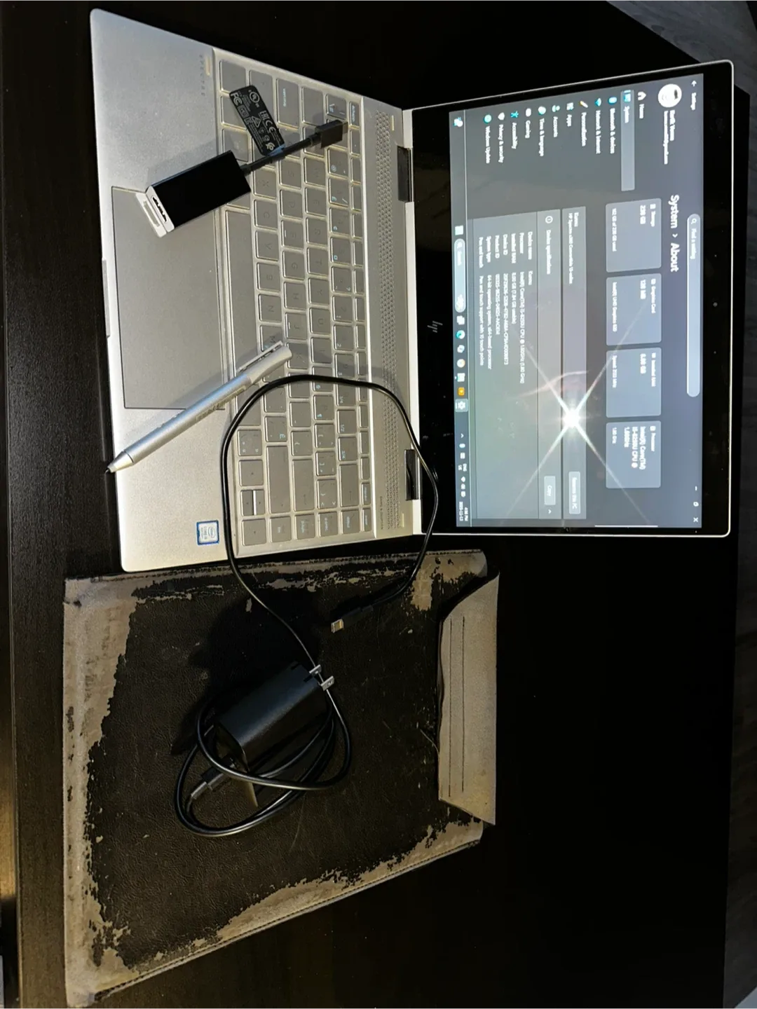 HP Spectre x360 Convertible 13-ae0xx image indicator(5)