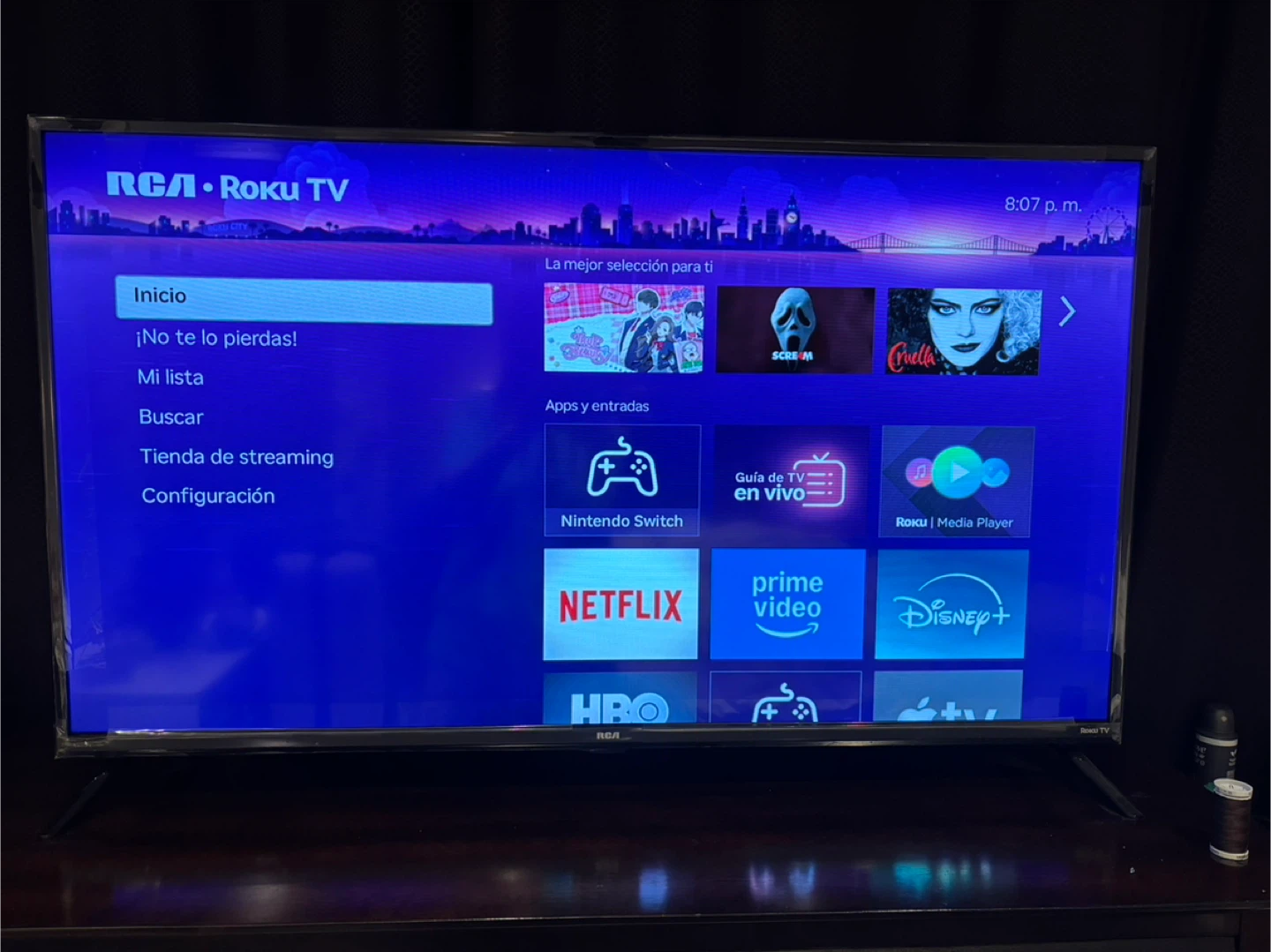 RCA Roku TV 42 inch RTR4262-B-CA