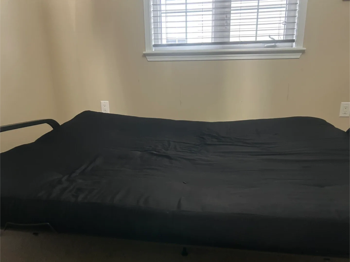 Black Futon - Great Condition! image indicator(3)