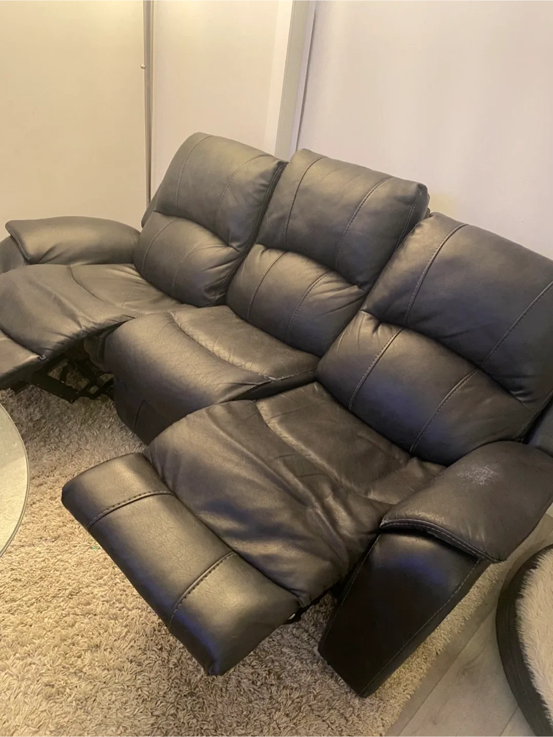 Black Leather Reclining Sofa image indicator(3)