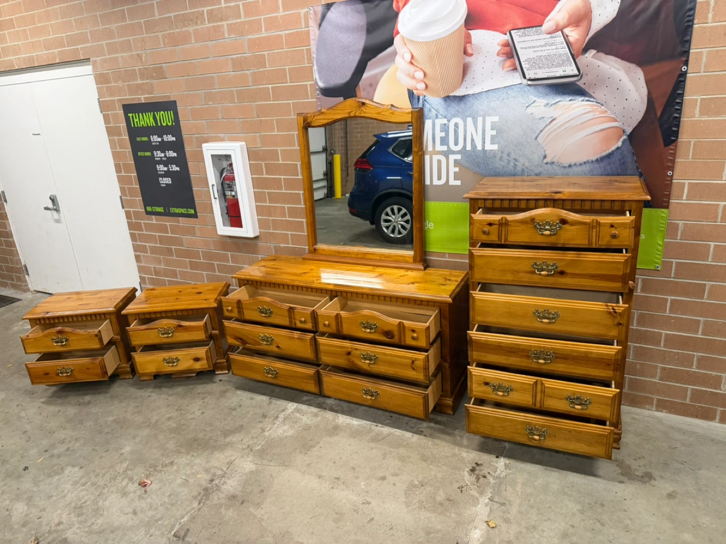 Wooden Dresser Set with Mirror - photo 4