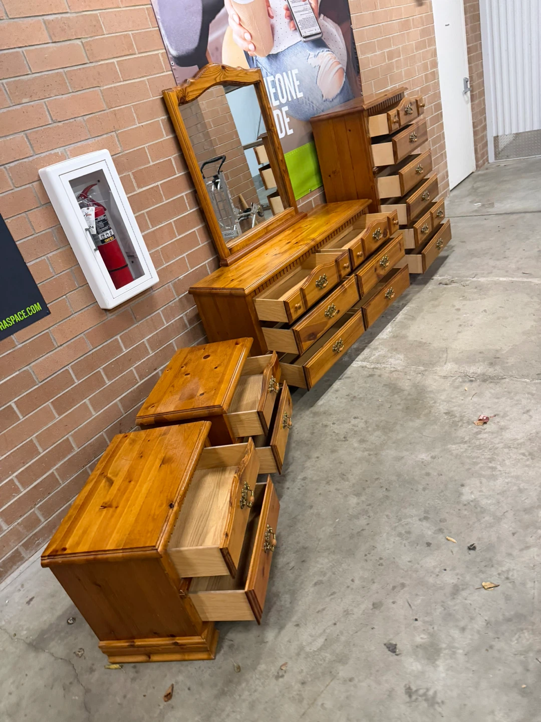 Wooden Dresser Set with Mirror - photo 3