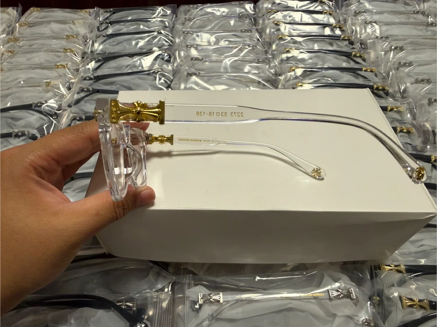 Chrome Hearts glasses image indicator(2)