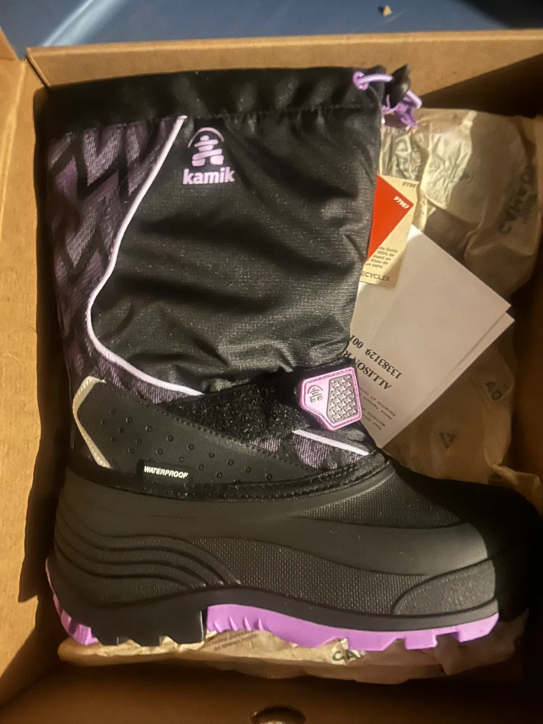 Kamik Snowfall P Youth Juniors Size 6 - New in Box!