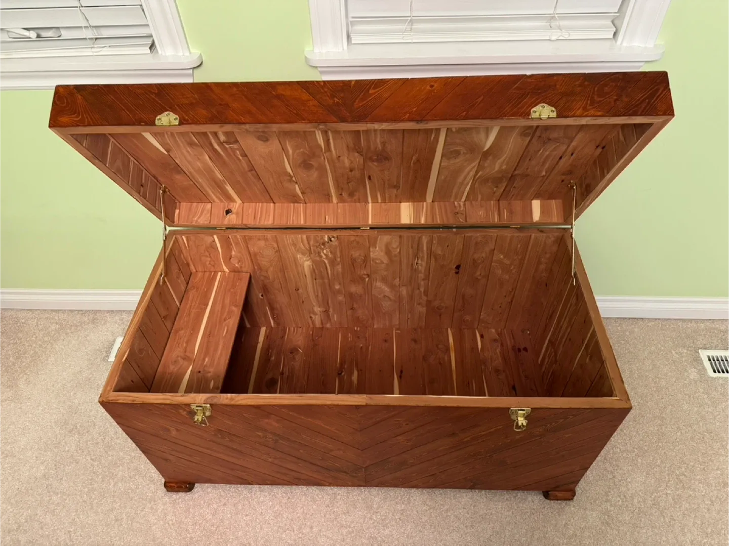 Cedar Chest - Hand Crafted image indicator(5)