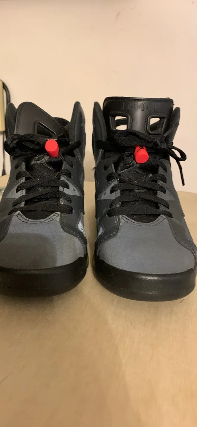 Jordan 6 Retro Size 4.5Y image indicator(2)