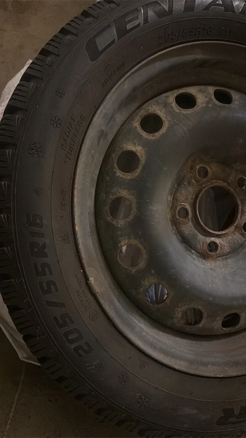 Set of 4 Centara Winter Tires 205/55R16 image indicator(3)