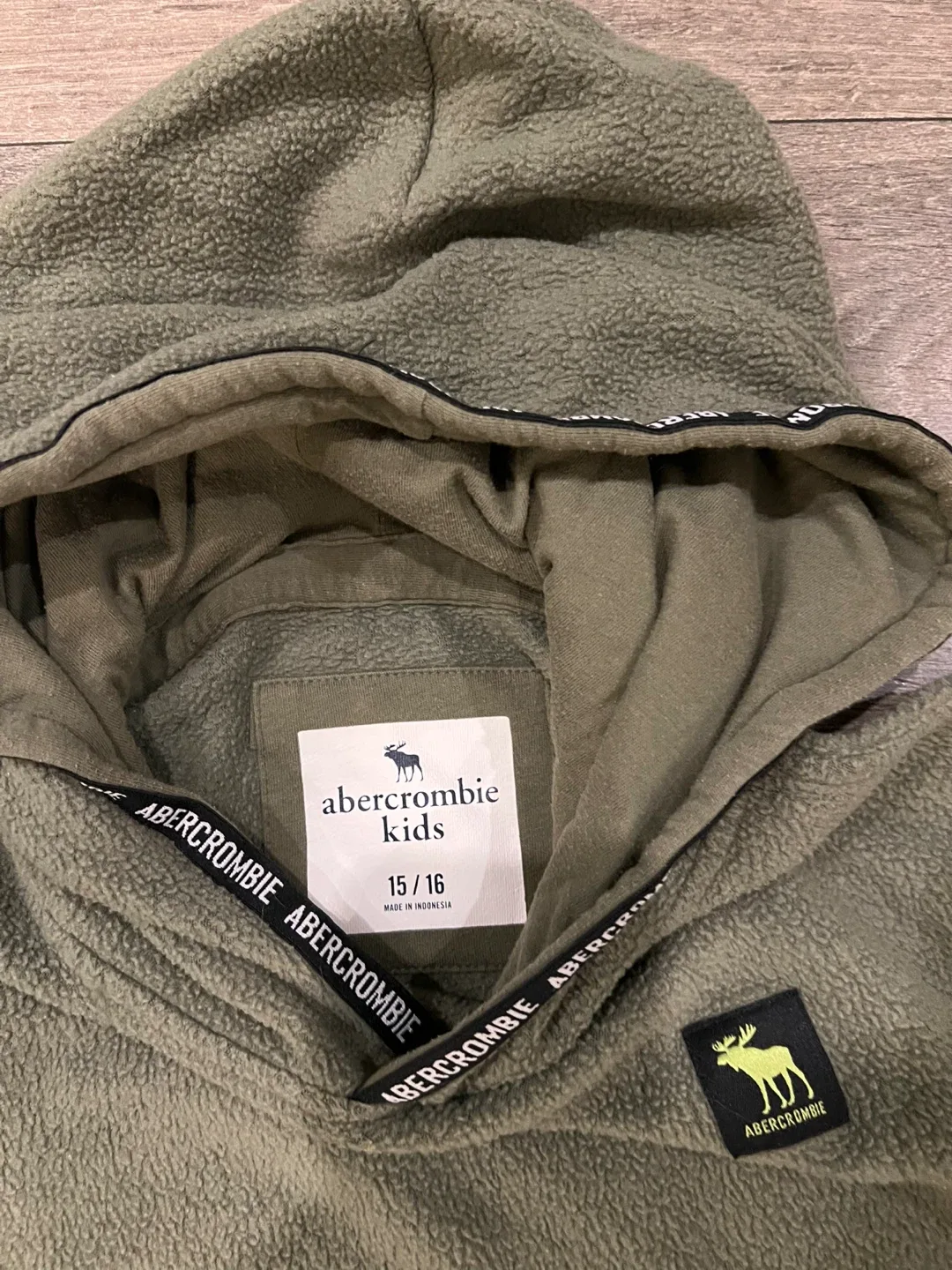 Abercrombie Kids Green Fleece Hoodie, Size 15/16 thumbnail