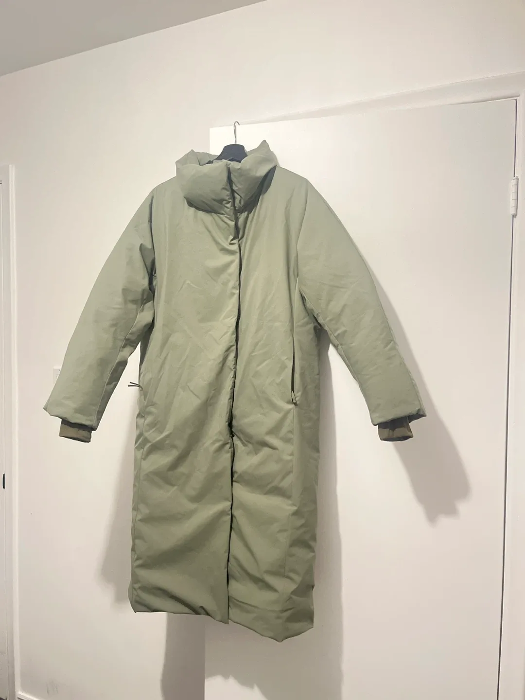 Babaton Shelter Coat - Size S image indicator(4)