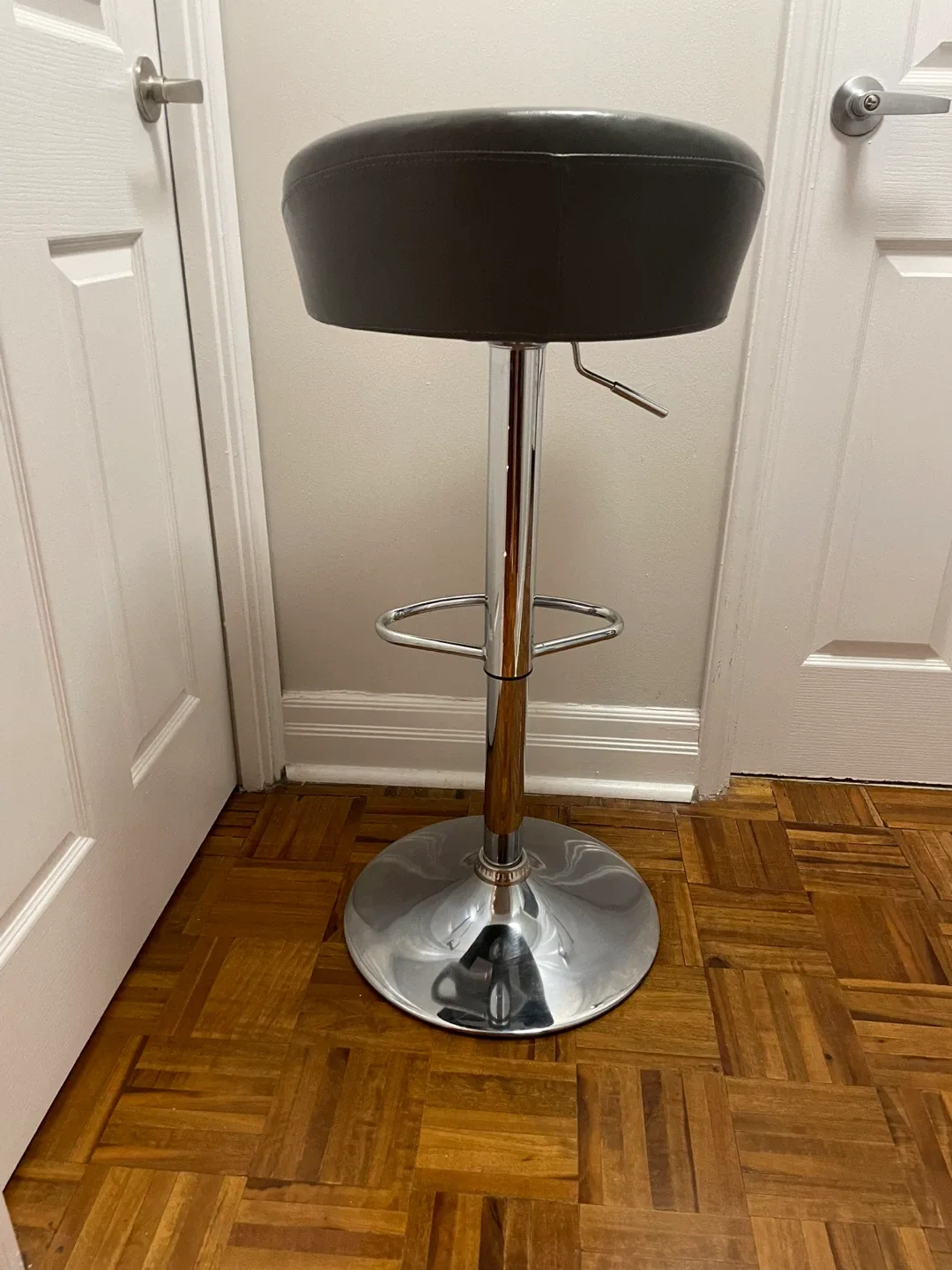 Grey Adjustable Height Bar Stool image indicator(4)