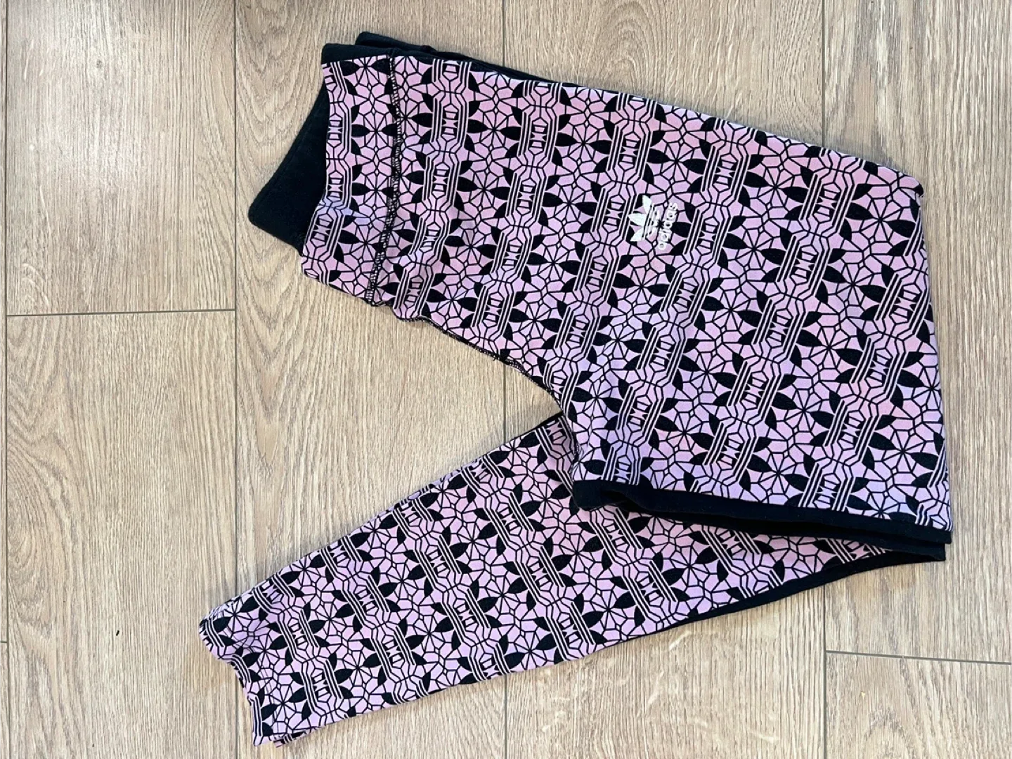 Adidas Tracksuit Set - XS Jacket/ S Pants image indicator(6)