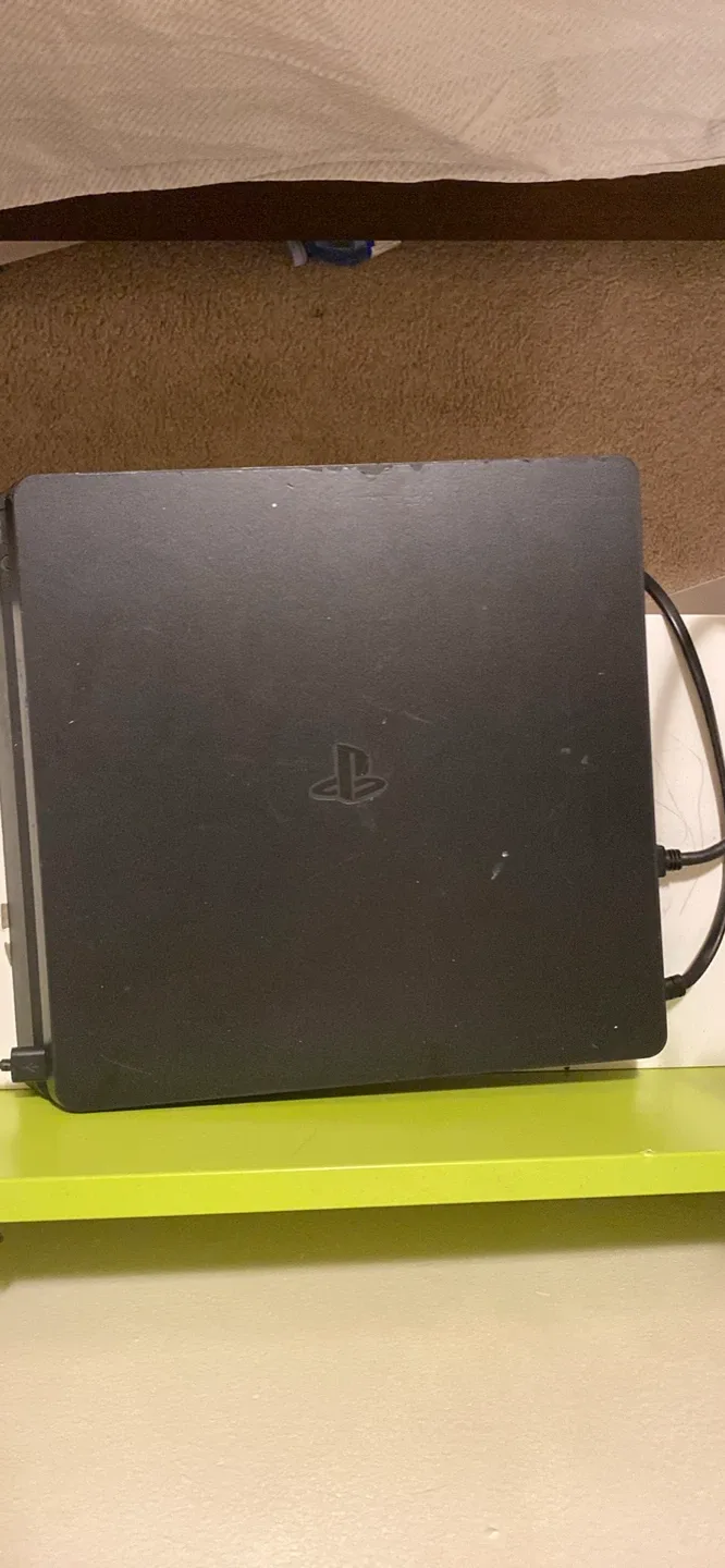 Broken PlayStation 4 Console image indicator(3)