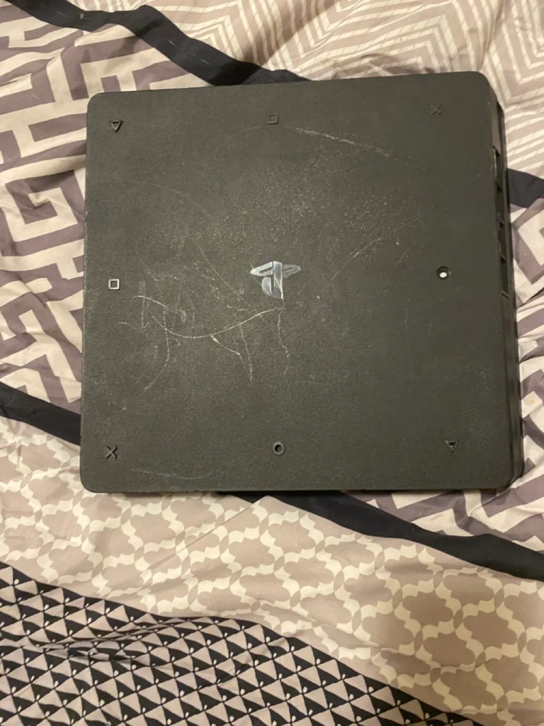 Broken PlayStation 4 Console image indicator(4)