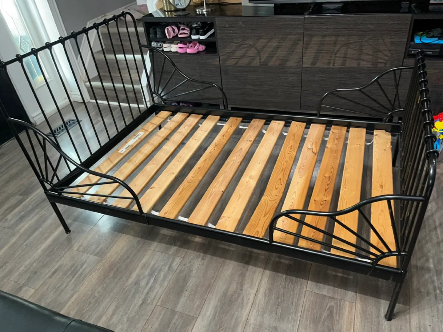 IKEA Minnen Extendable Bed Frame - Black image indicator(2)