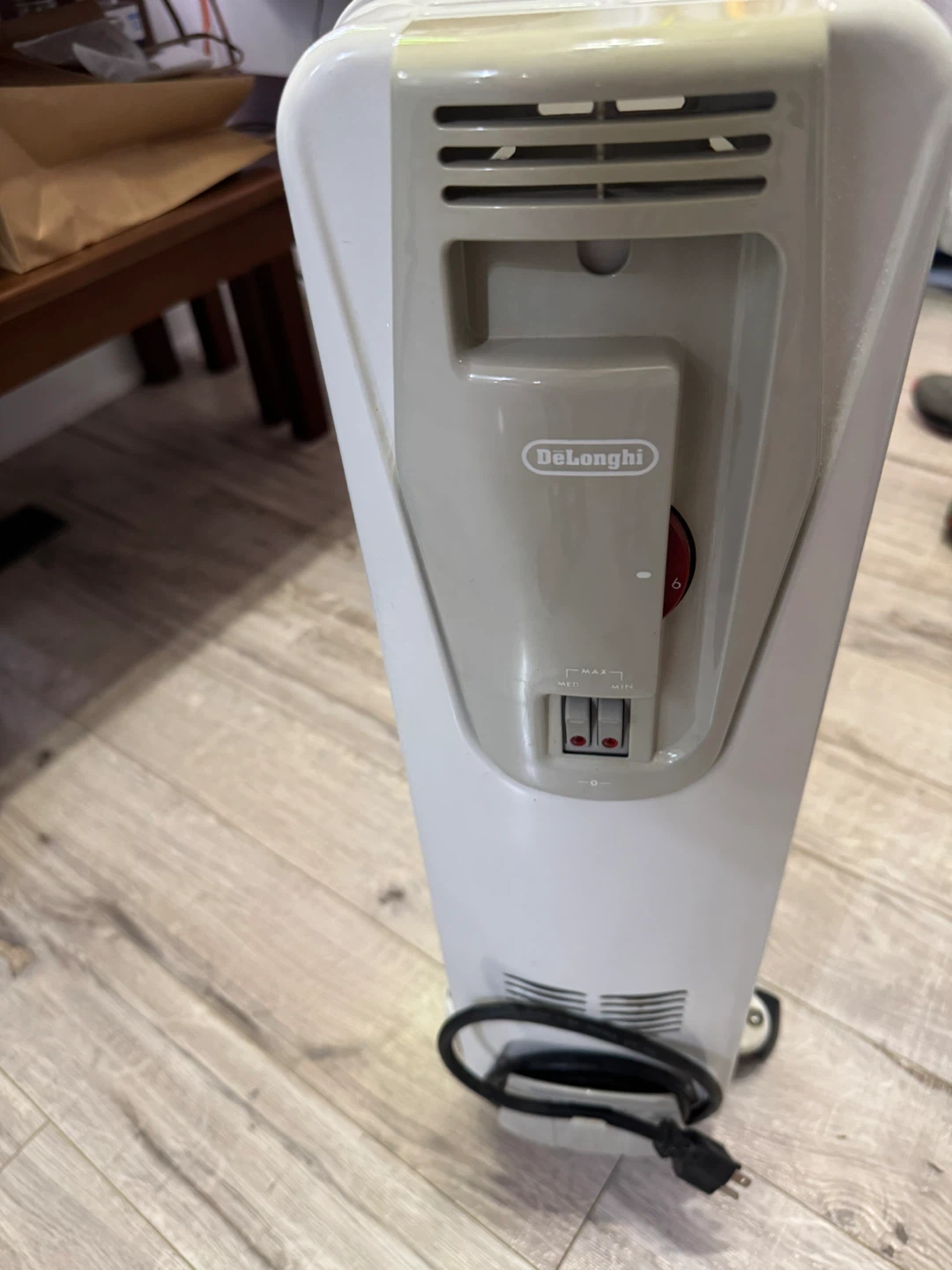 DeLonghi TR6507 Oil-Filled Radiator Heater - photo 2