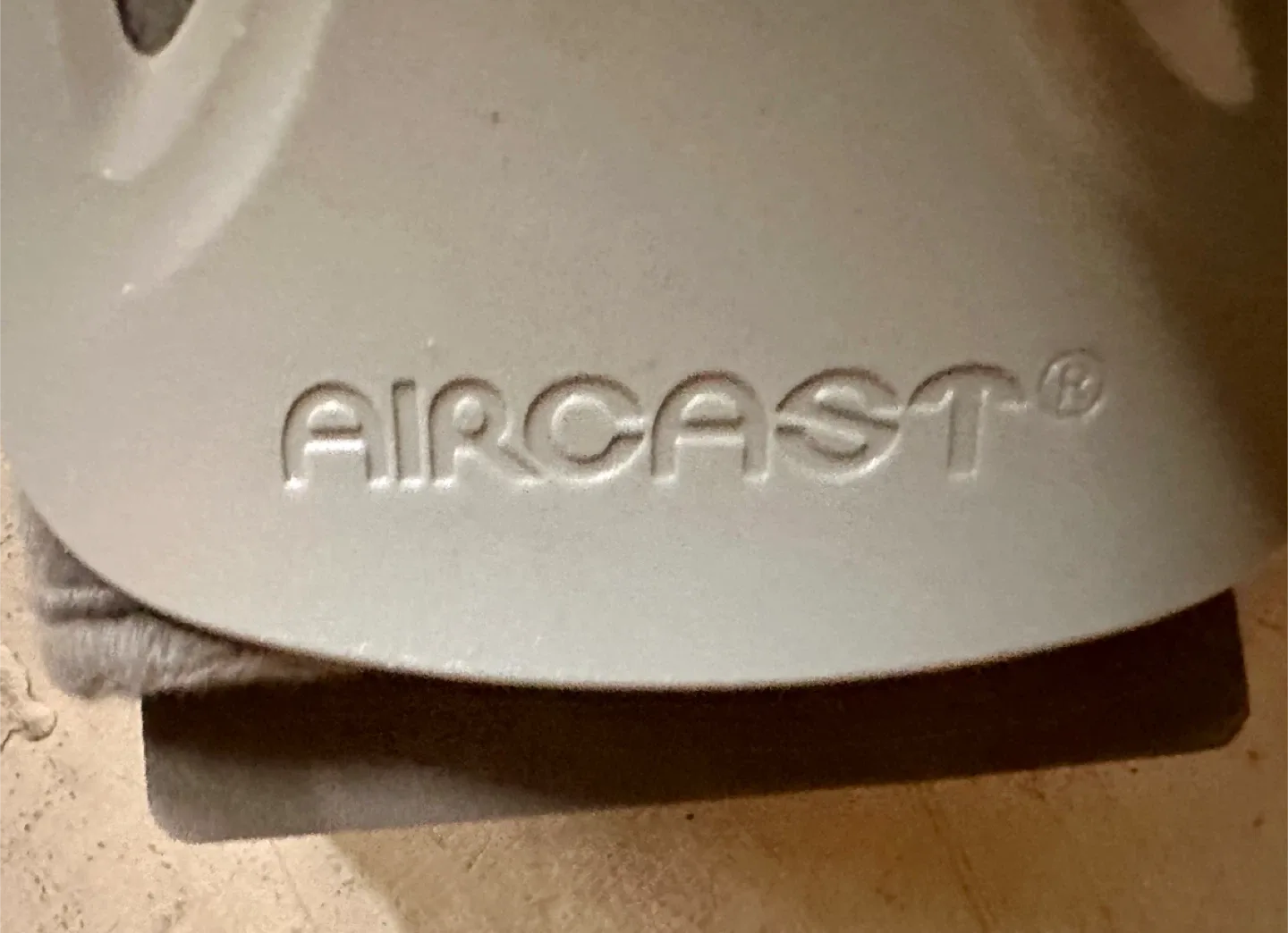 Aircast Walker Boot - Medium image indicator(3)