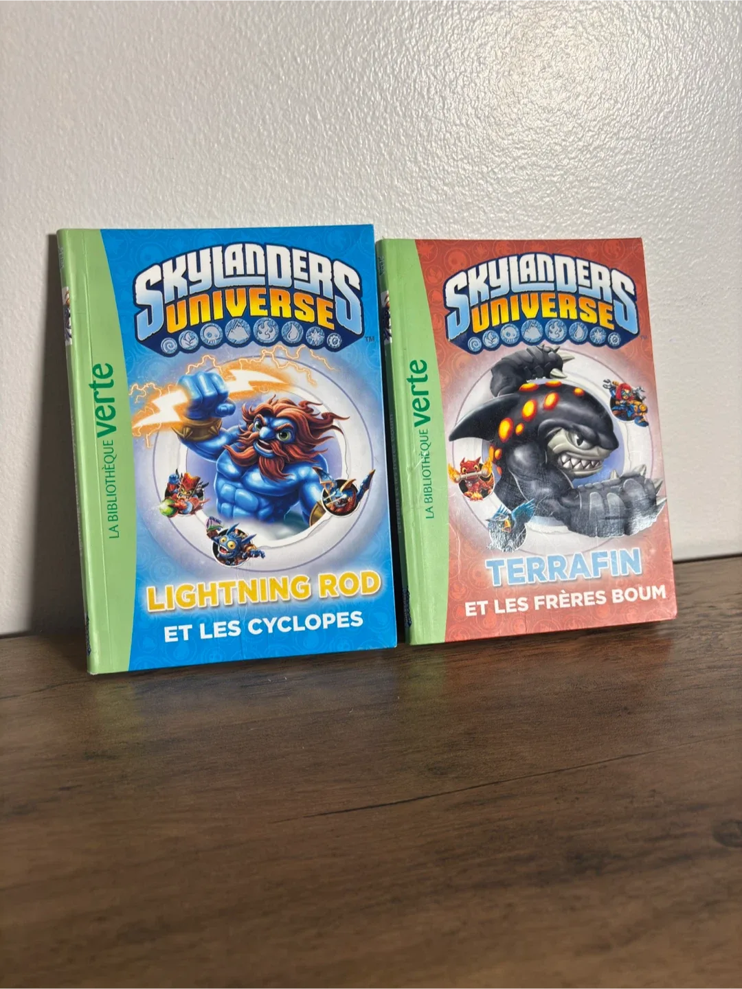 Skylanders Universe Vol. 1-9 Book Set - Limited Time! image indicator(4)