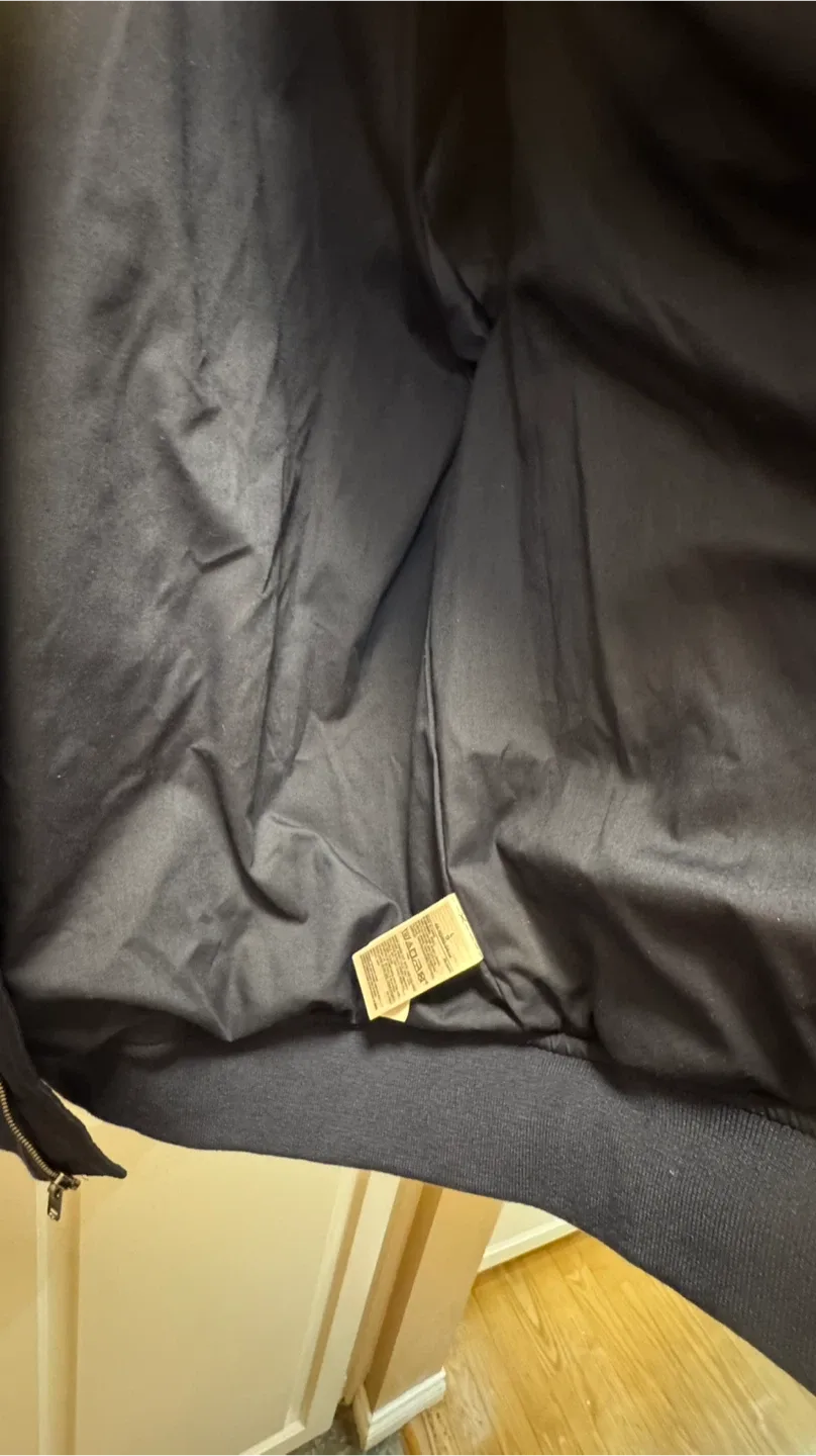 GAP Quilted Bomber Jacket - Size L image indicator(5)