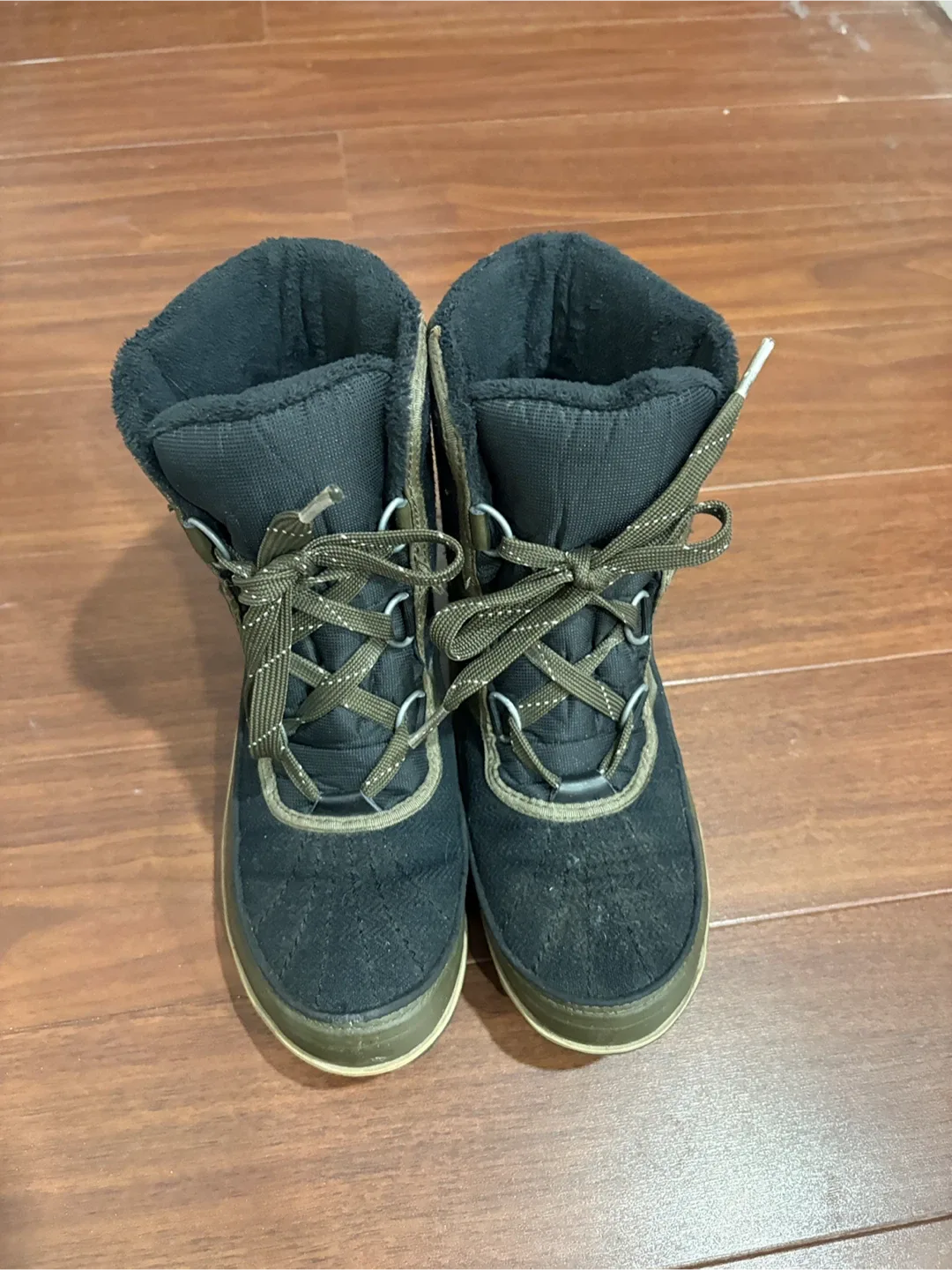 Sorel Black/Green Winter Boots