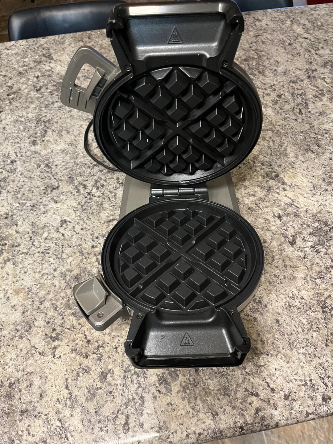 Cuisinart Vertical Waffle Maker - photo 5