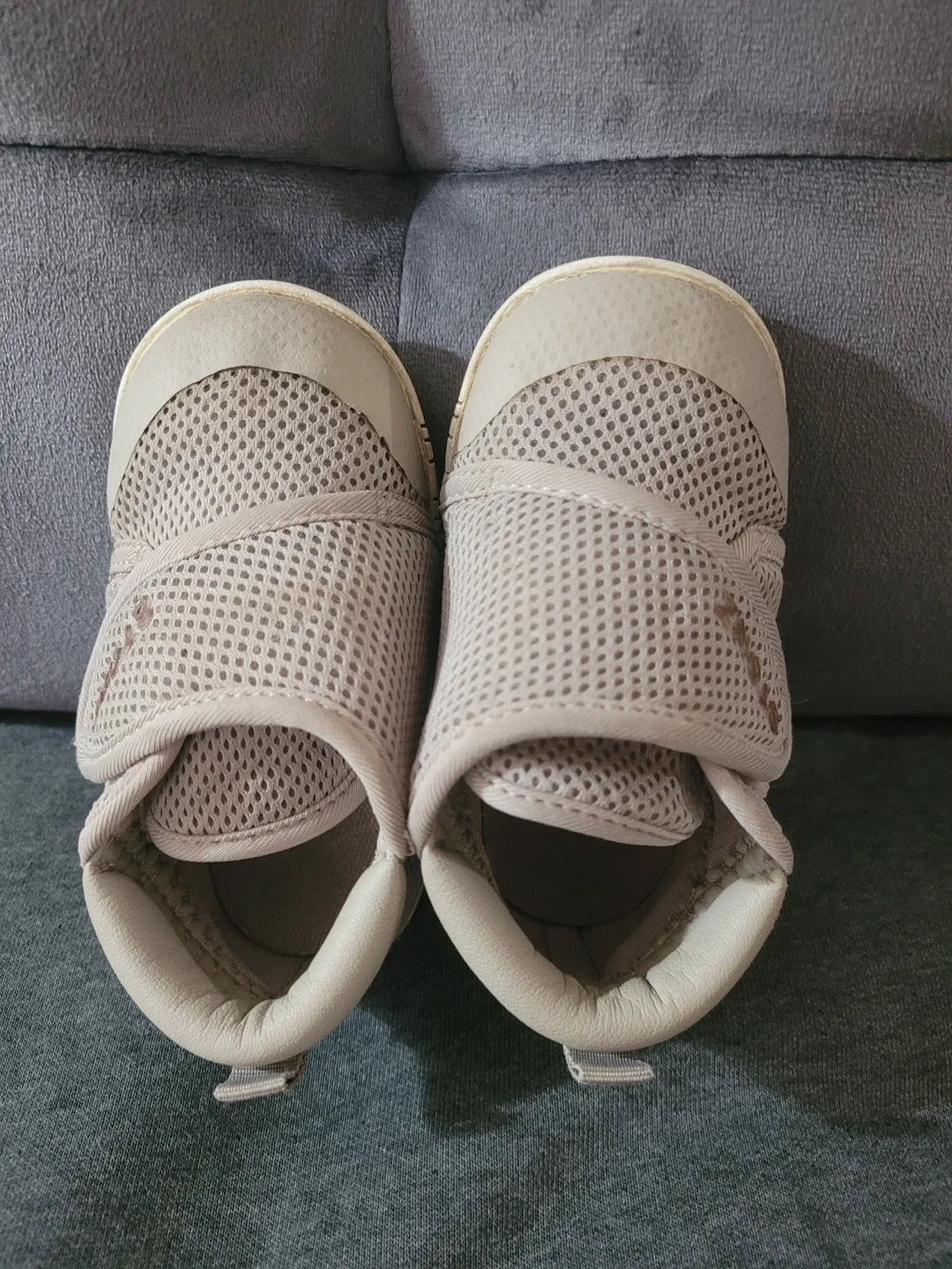 Stonz Grey Toddler Shoes, Size 18-24M image indicator(4)