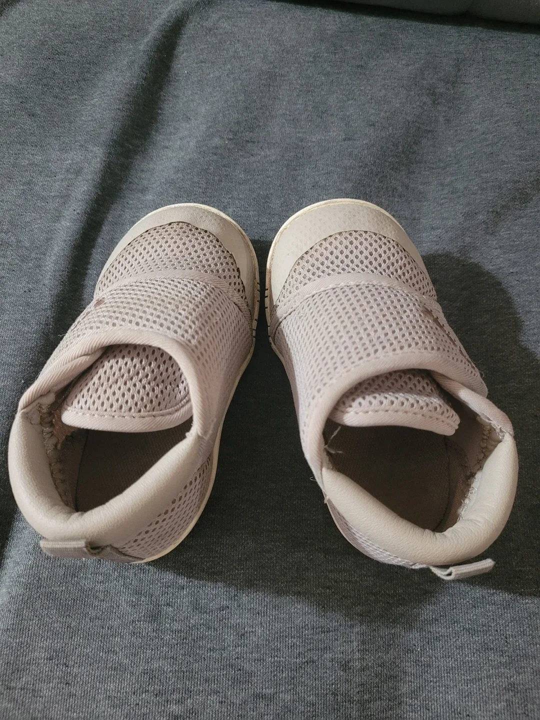 Stonz Grey Toddler Shoes, Size 18-24M image indicator(5)