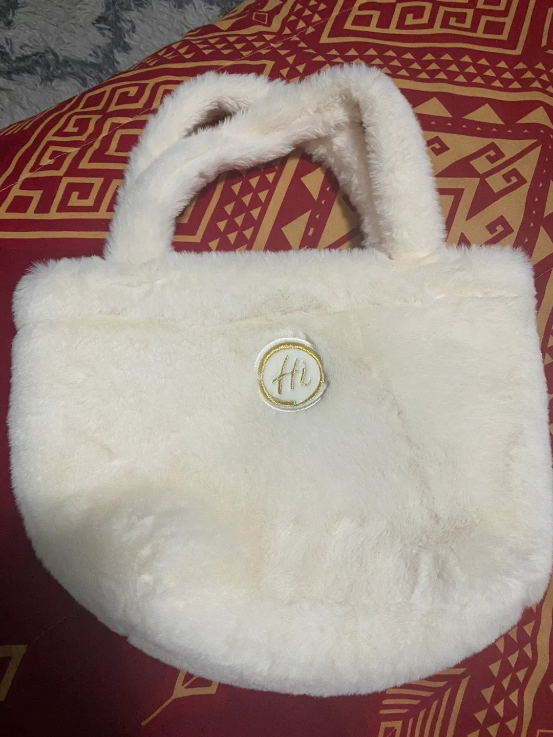 Fluffy White Tote Bag image indicator(3)