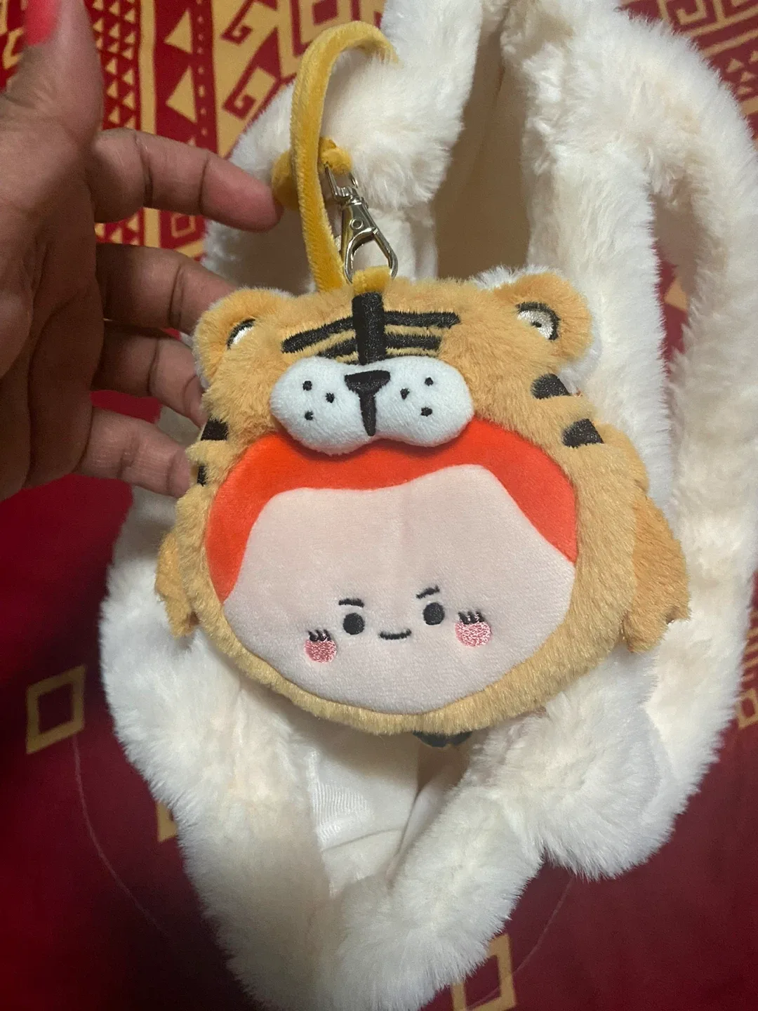 Fluffy White Tote Bag image indicator(4)