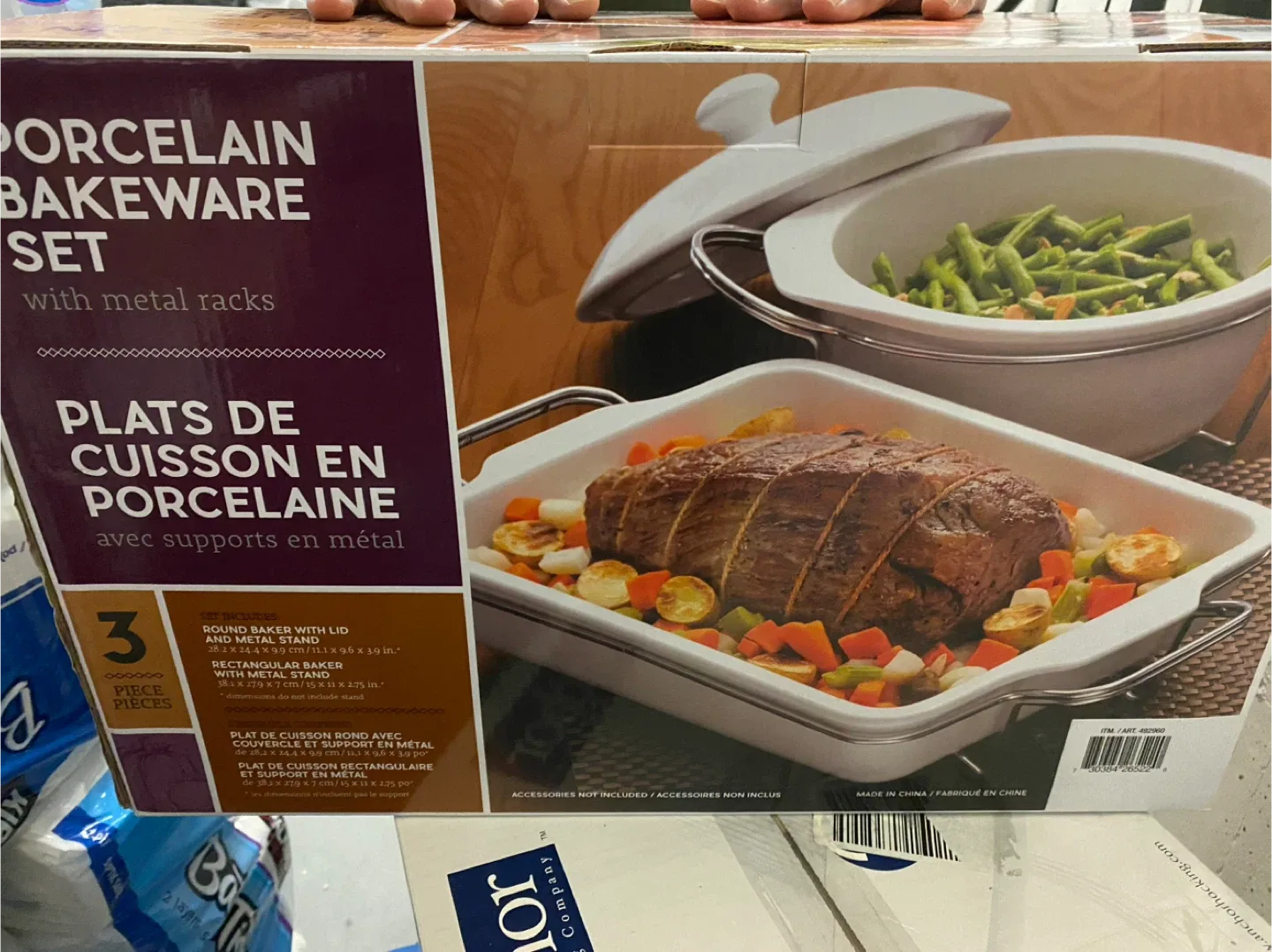 Porcelain Bakeware Set with Metal Racks image indicator(2)