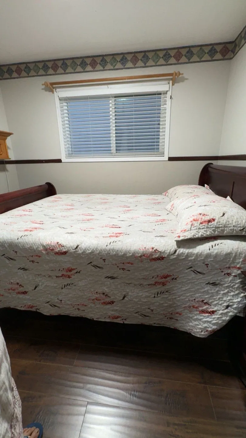 Good condition ,soft  and comfortable image indicator(2)