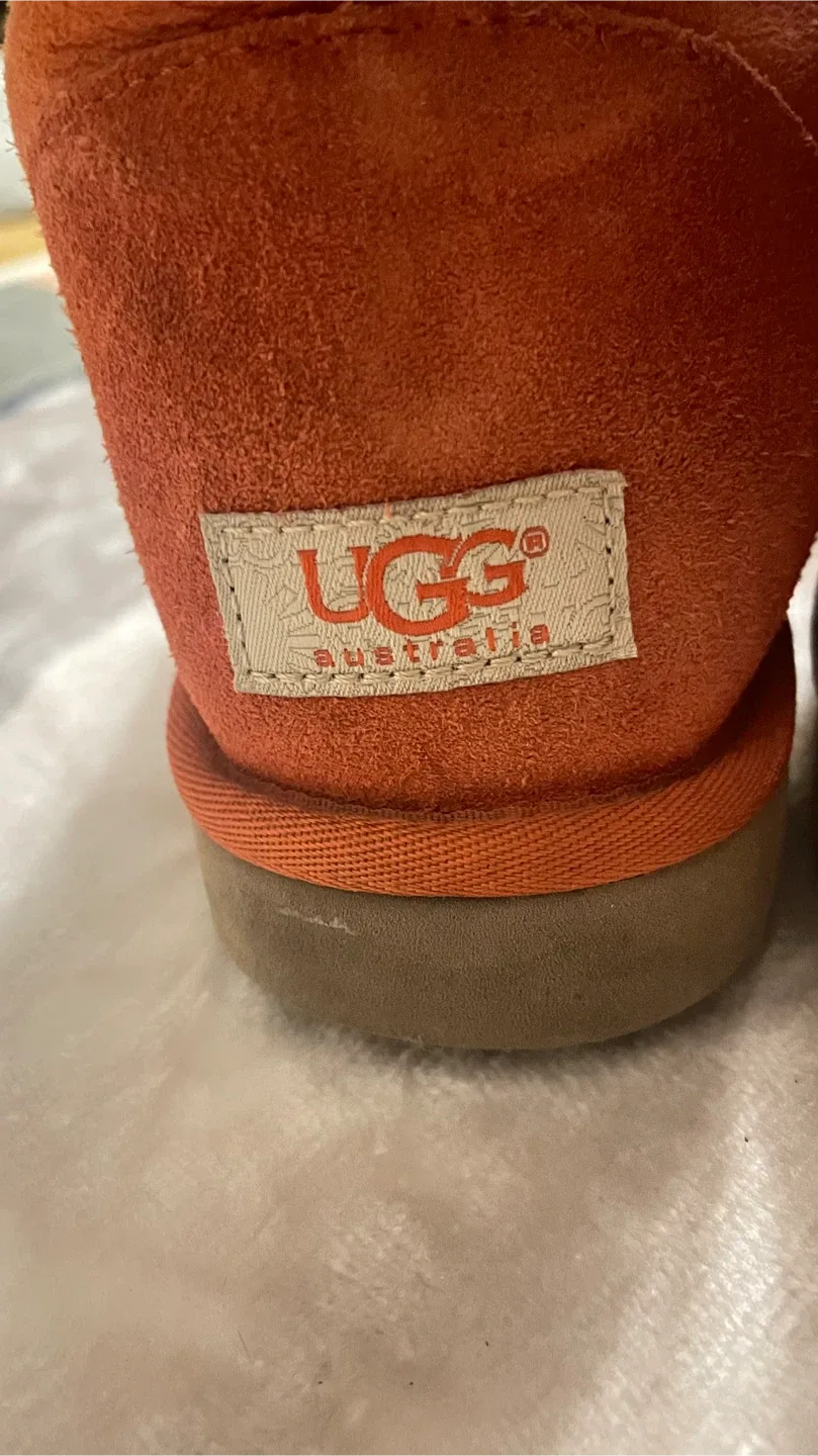 UGG Australia Orange Boots image indicator(2)