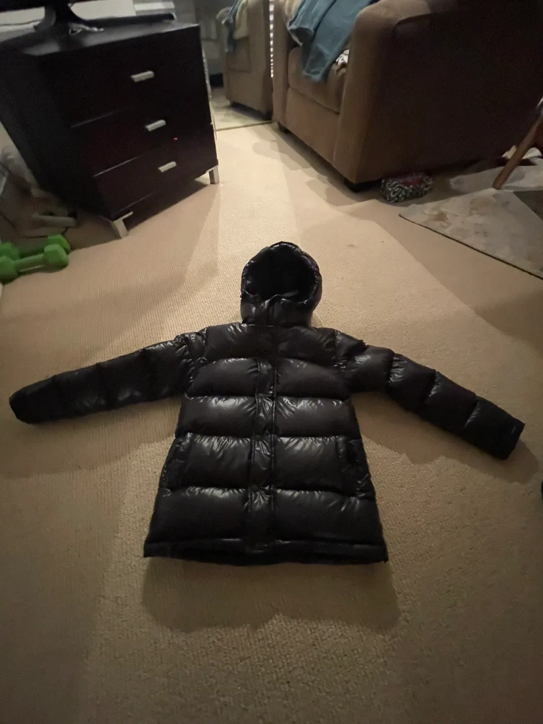 Glossy Black tna aritzia super puff image indicator(8)