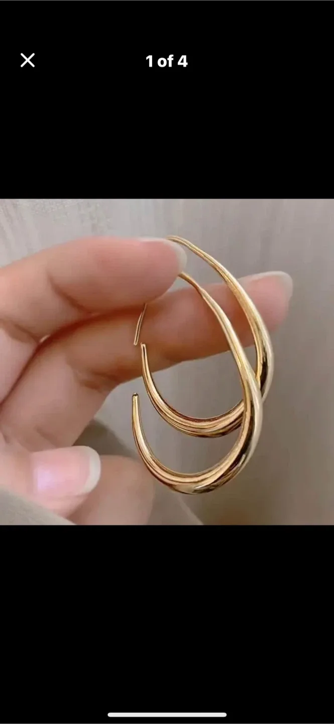 Gold Hoop Earrings - Assorted Styles image indicator(10)